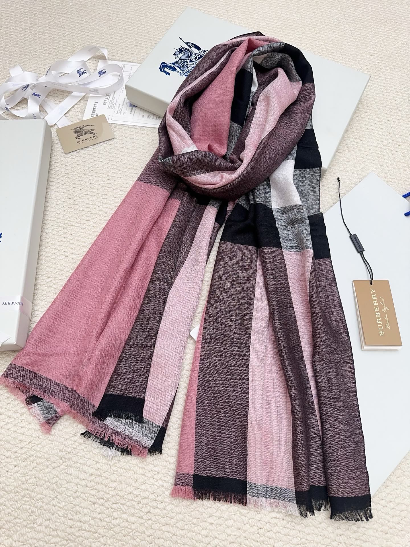 Cheap New Burberry high-quality scarf in 216753, $50 USD- [IB216753] - Replica Burberry Cashmere Scarf