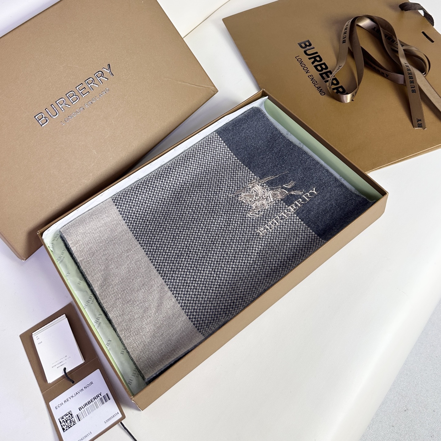 Cheap New Burberry high-quality scarf in 216759, $50 USD- [IB216759] - Replica Burberry Cashmere Scarf