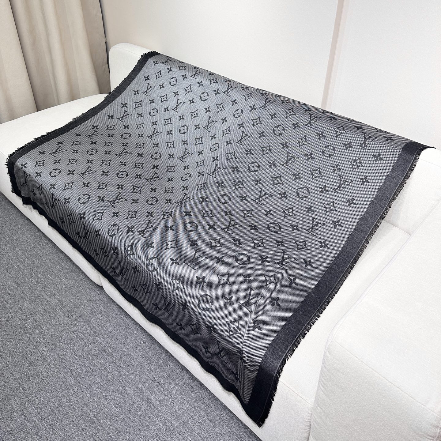 Cheap New Louis Vuitton high-quality scarf in 217007, $50 USD- [IB217007] - Replica Louis Vuitton Lightweight Scarf
