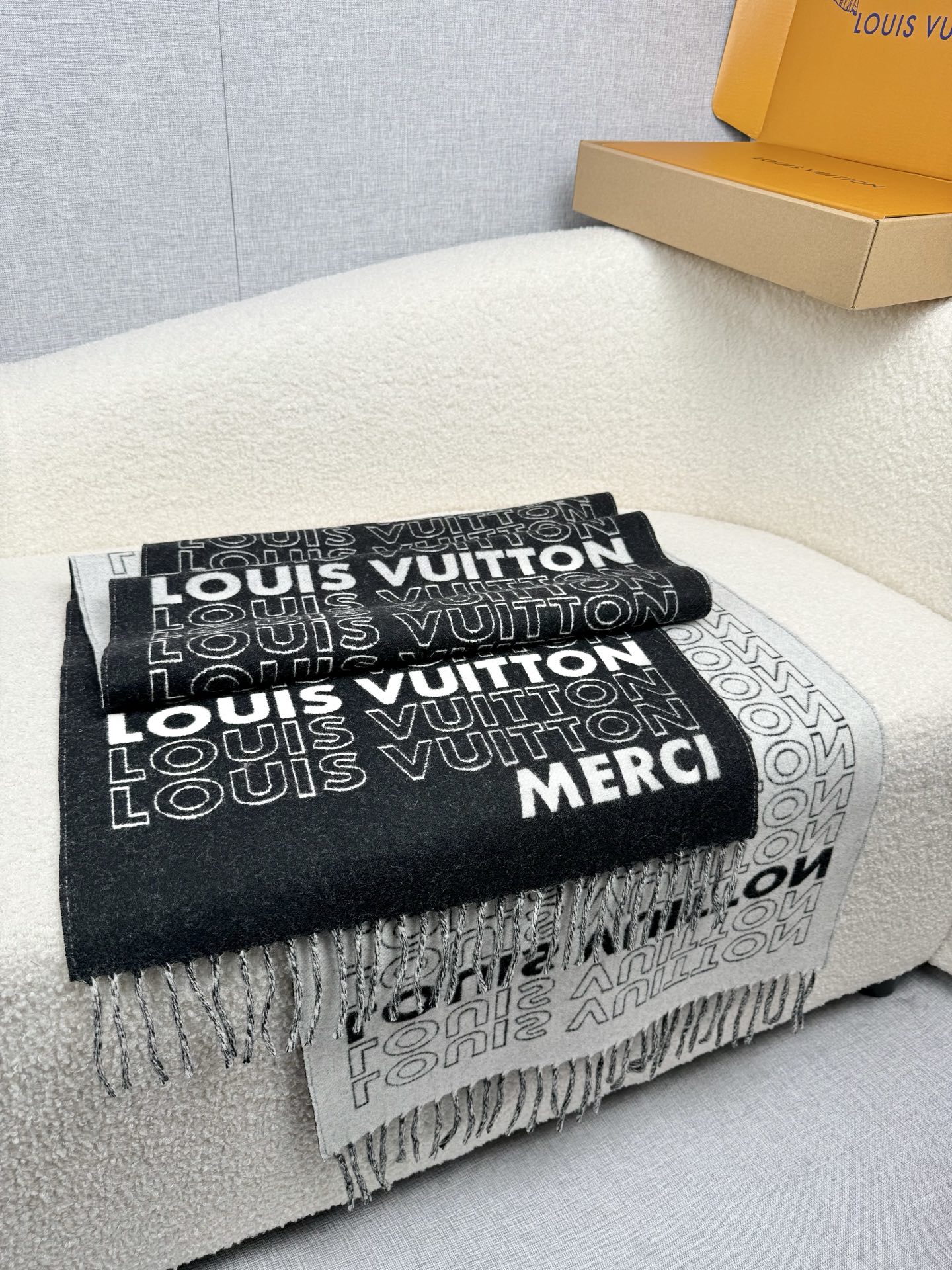 Cheap New Louis Vuitton high-quality scarf in 217009, $50 USD- [IB217009] - Replica Louis Vuitton Cashmere Scarf