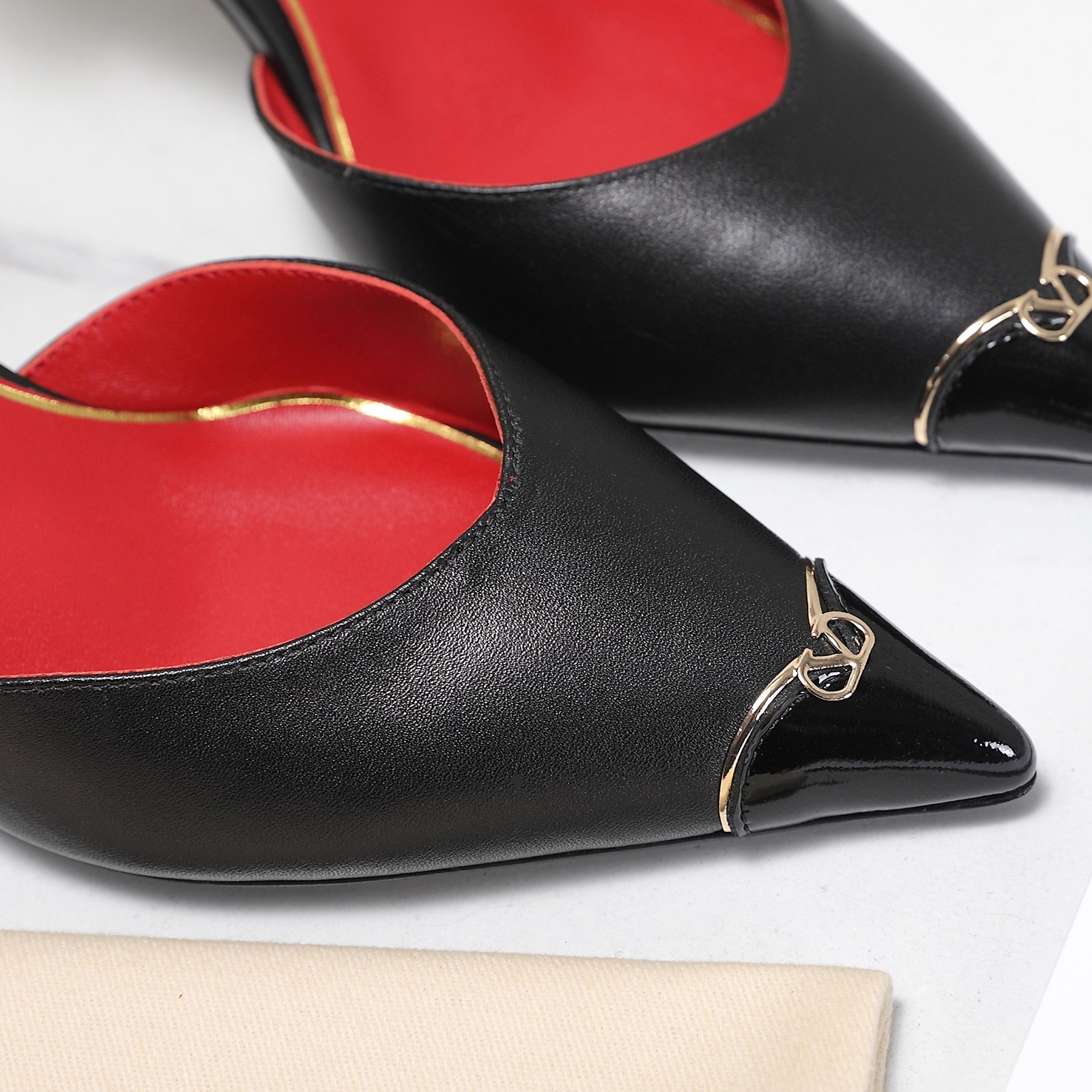 Cheap New Arrivals Valentino High Heels Pumps For Women in 217059, $75 USD- [IB217059] - Replica Valentino Pumps For Women