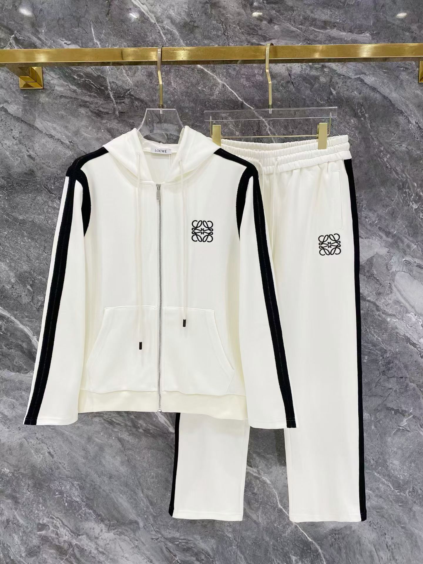 Cheap New Arrivals Loewe Tracksuits For Men in 217069, $105 USD- [IB217069] - Replica Loewe Tracksuits