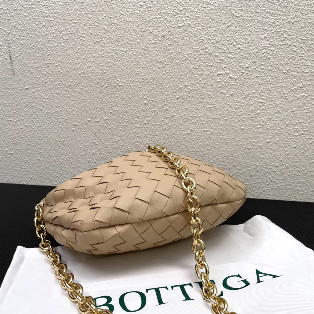 Cheap New Bottegana Veneta crescent-shaped bag in 217338, $110 USD- [IB217338] - Replica bottega veneta bags
