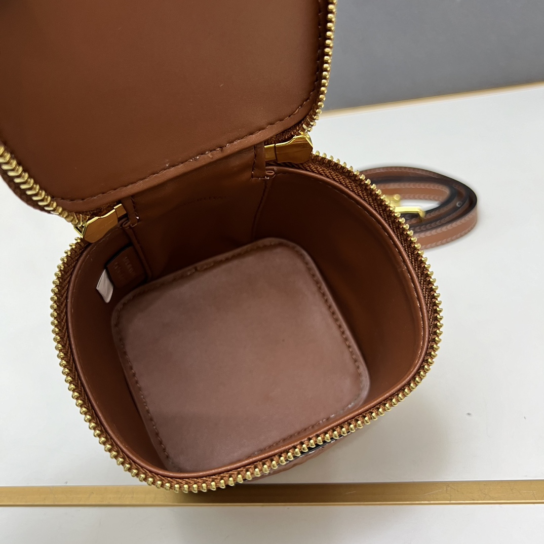 Cheap CELINE AAA Quality Handbags in 217344, $95 USD- [IB217344] - Replica CELINE AAA Quality Handbags