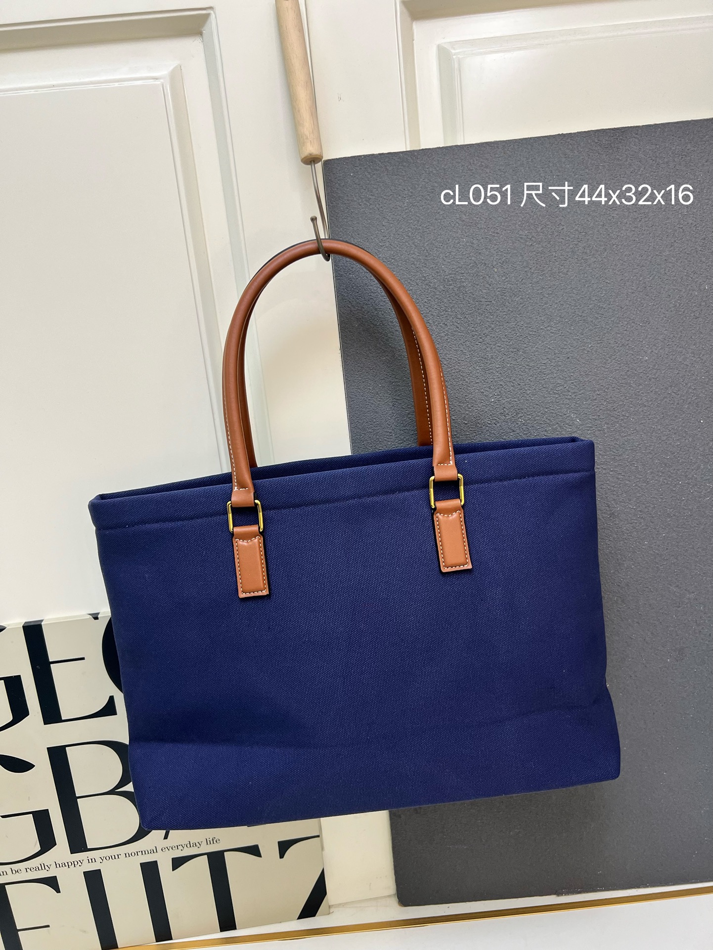 Cheap New Celine high-quality handbag in 217360, $105 USD- [IB217360] - Replica CELINE AAA Quality Handbags