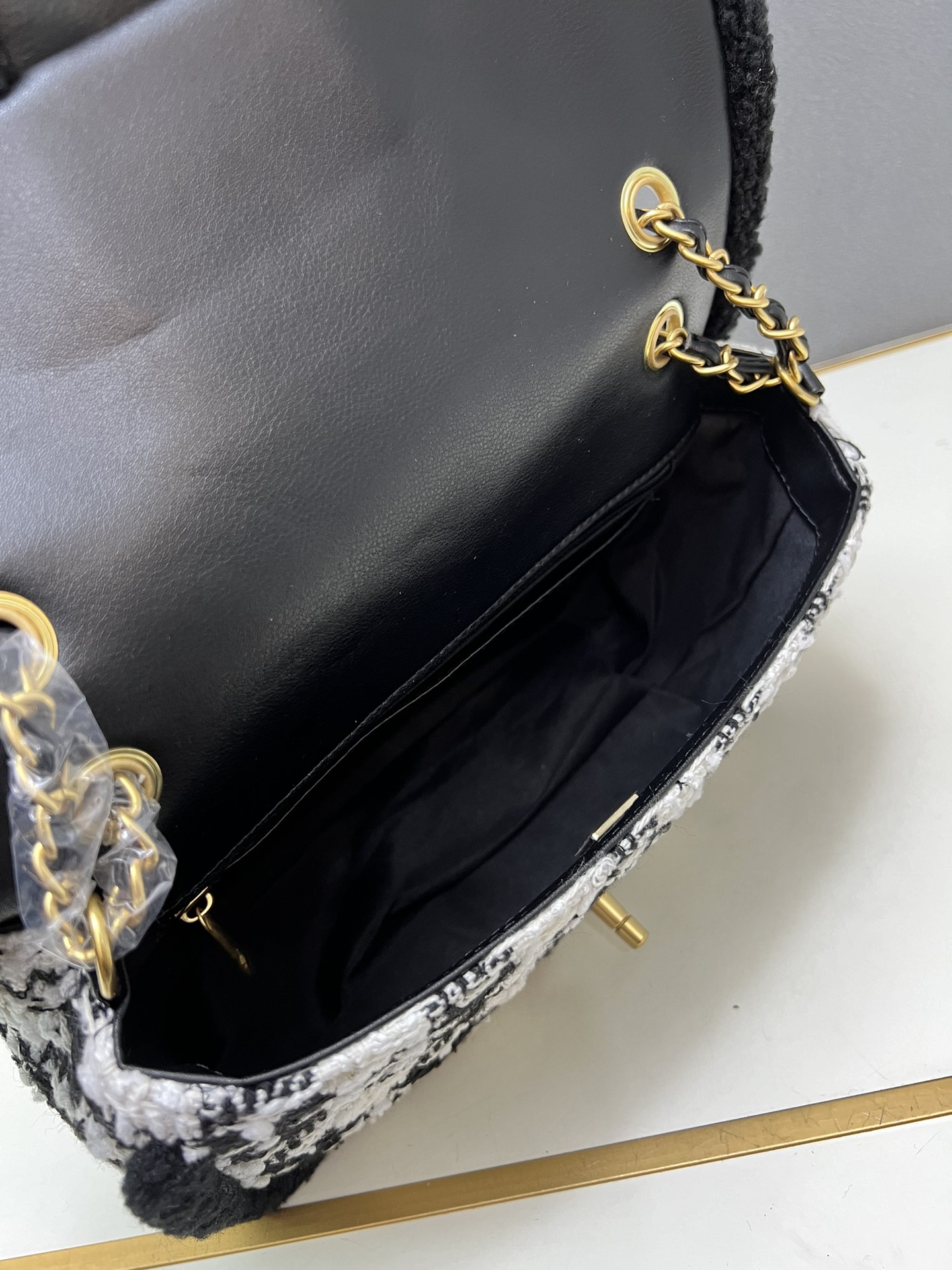 Cheap New Chanel high-quality handbag in 217370, $95 USD- [IB217370] - Replica Chanel AAA quality Handbags