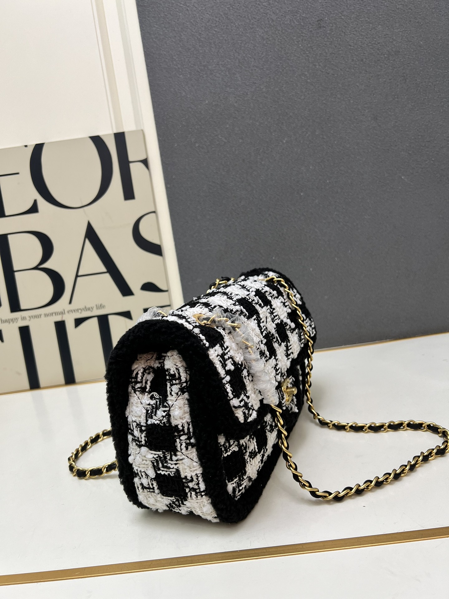 Cheap New Chanel high-quality handbag in 217370, $95 USD- [IB217370] - Replica Chanel AAA quality Handbags