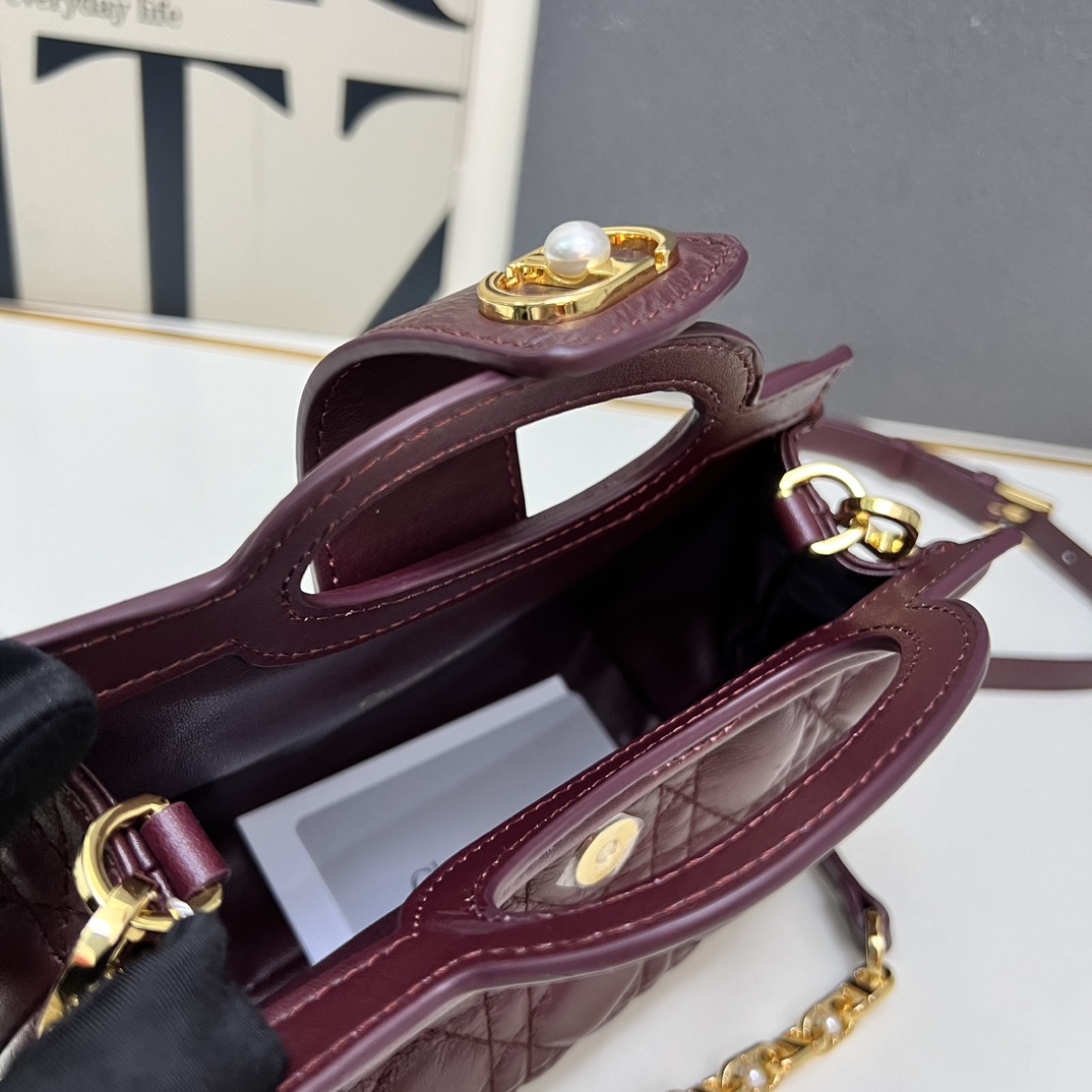 Cheap New Dior high-quality handbag in 217377, $95 USD- [IB217377] - Replica Dior AAA Quality Handbags