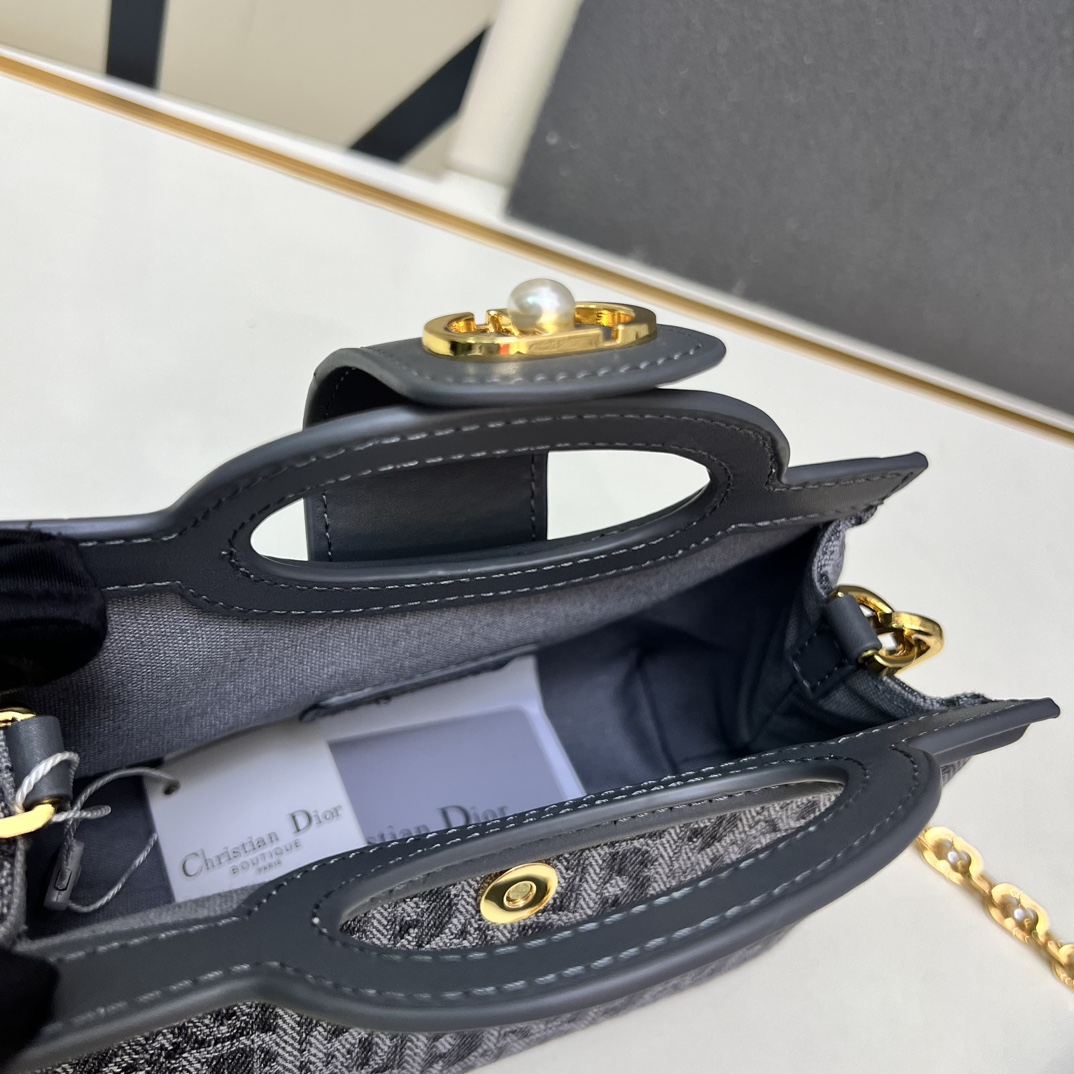 Cheap New Dior high-quality handbag in 217379, $95 USD- [IB217379] - Replica Dior AAA Quality Handbags