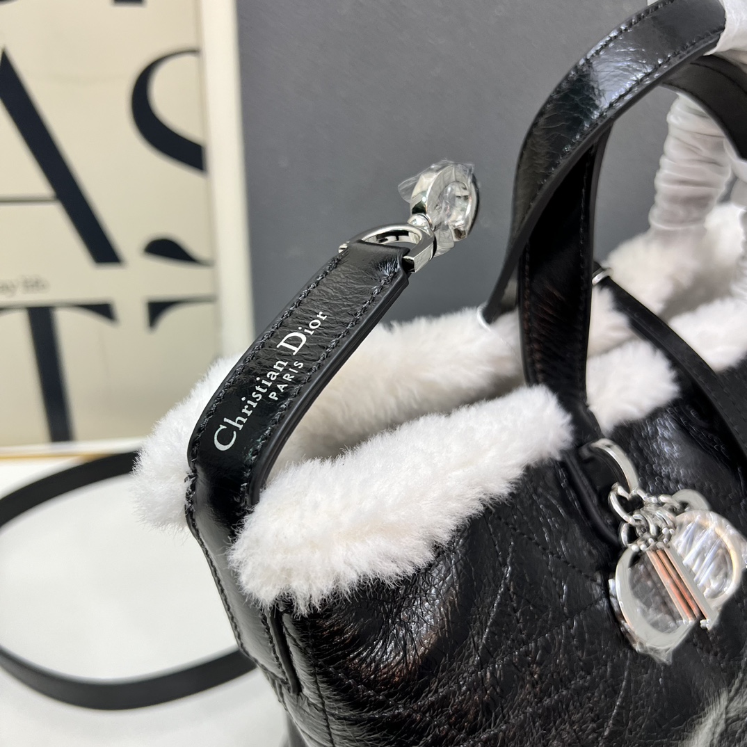 Cheap New Dior high-quality handbag in 217400, $115 USD- [IB217400] - Replica Dior AAA Quality Handbags