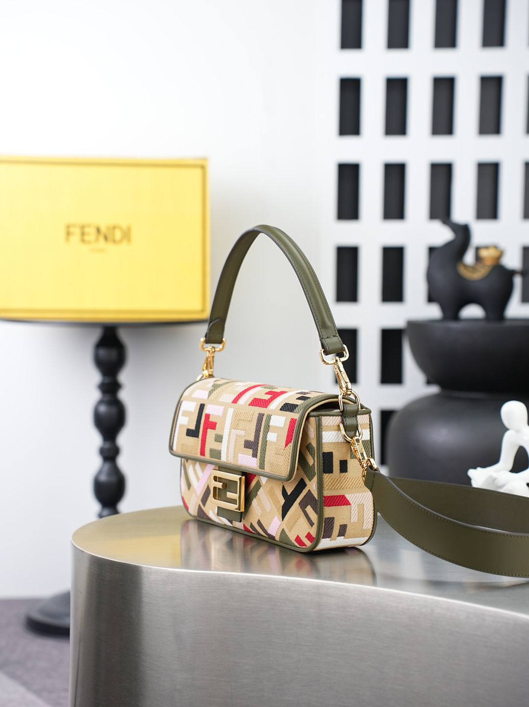 Cheap New  Fendi high-quality handbag in 217437, $160 USD- [IB217437] - Replica Fendi AAA+++ Handbags