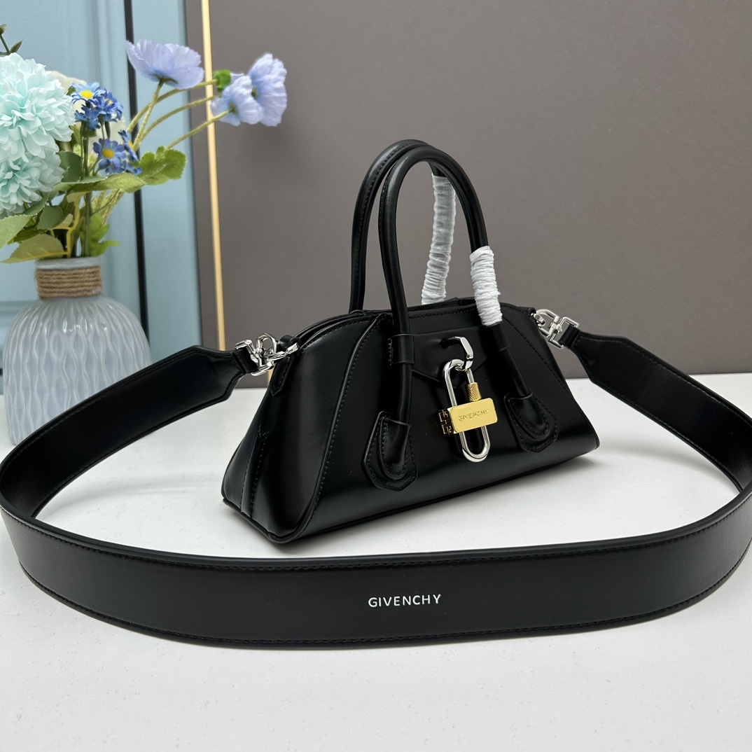Cheap New Givenchy high-quality handbag in 217441, $115 USD- [IB217441] - Replica Givenchy AAA Quality  Bags