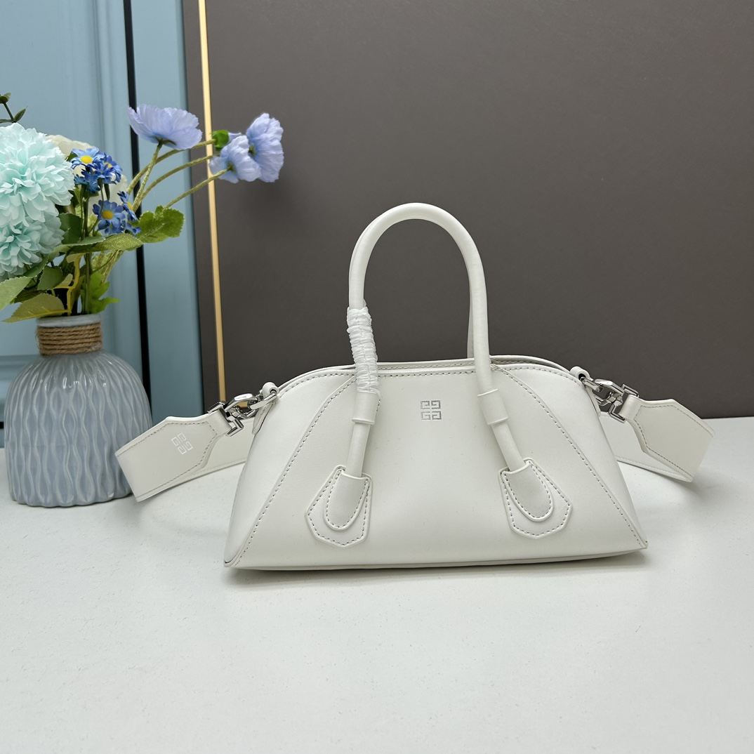 Cheap New Givenchy high-quality handbag in 217443, $115 USD- [IB217443] - Replica Givenchy AAA Quality  Bags