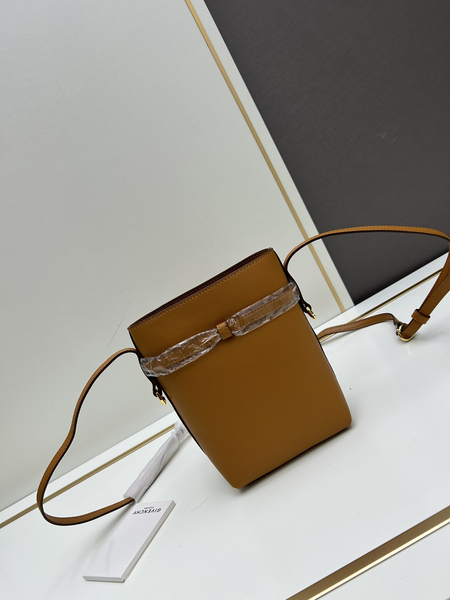 Cheap New Givenchy high-quality handbag in 217445, $95 USD- [IB217445] - Replica Givenchy AAA Quality  Bags