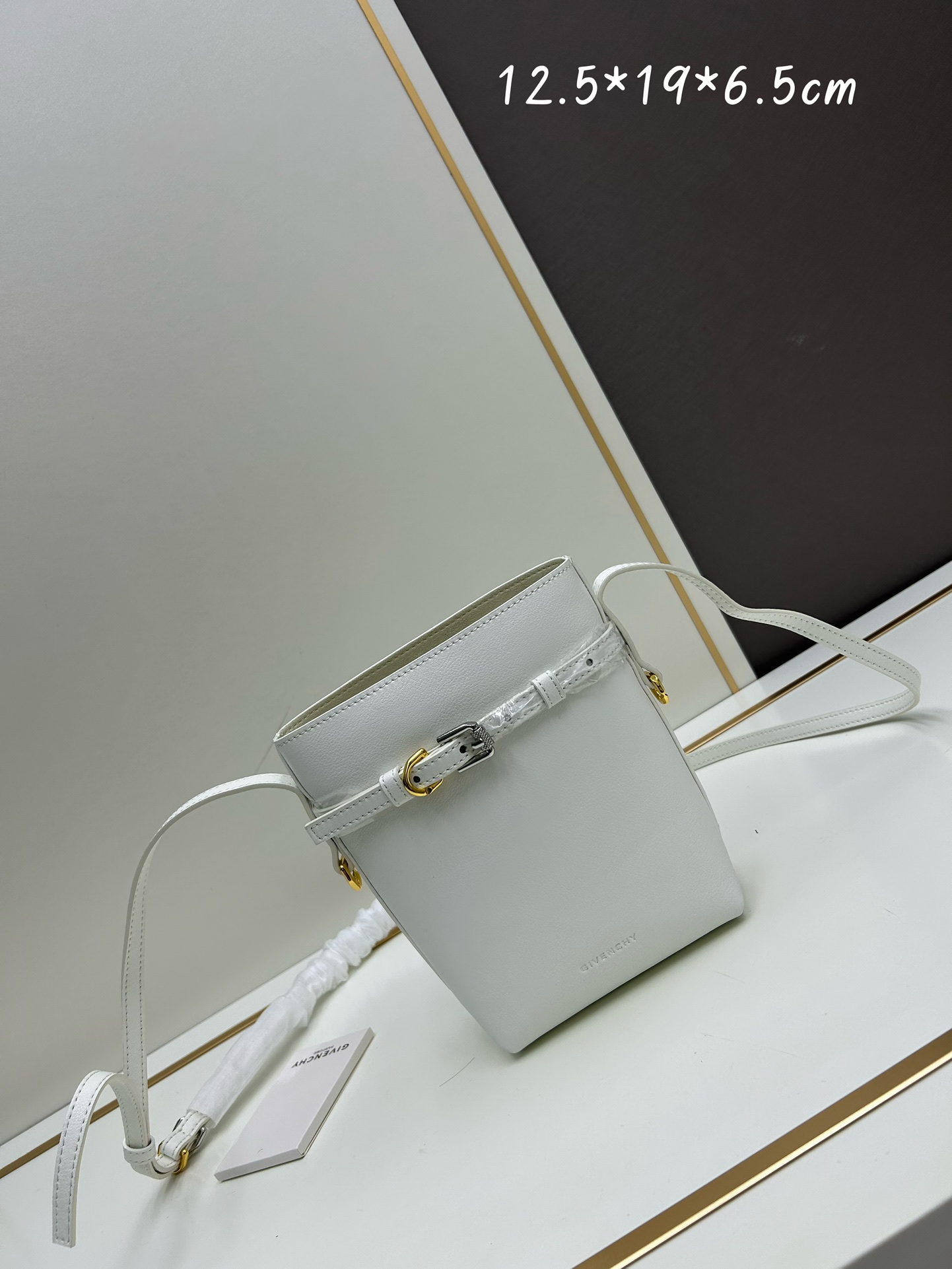 Cheap New Givenchy high-quality handbag in 217446, $95 USD- [IB217446] - Replica Givenchy AAA Quality  Bags