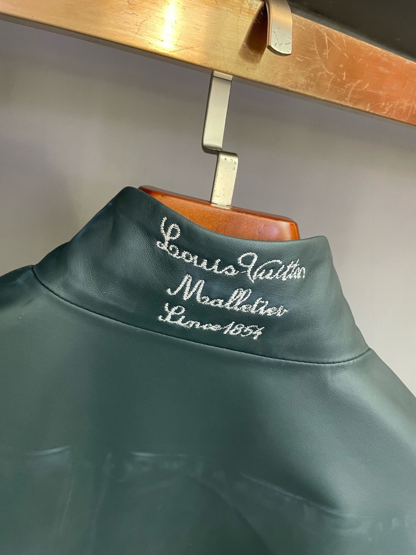Cheap New Arrivals Louis Vuitton Top quality Leather Jackets For Men in 217458, $420 USD- [IB217458] - Replica Louis Vuitton Thick Jackets For Men