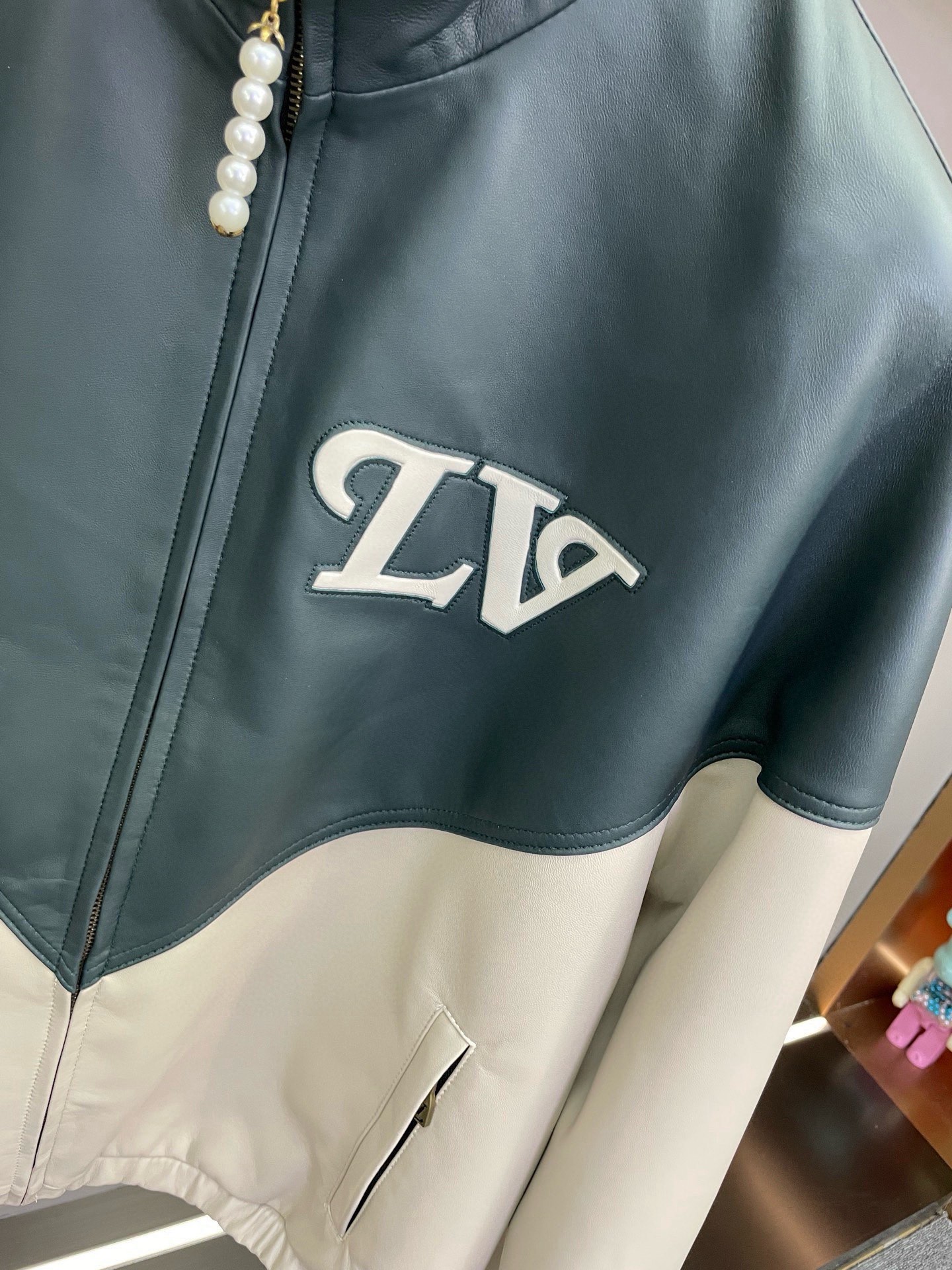 Cheap New Arrivals Louis Vuitton Top quality Leather Jackets For Men in 217458, $420 USD- [IB217458] - Replica Louis Vuitton Thick Jackets For Men