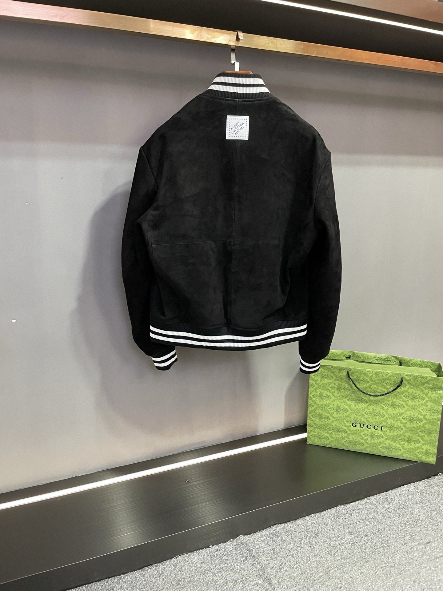 Cheap New Arrivals Louis Vuitton Top quality Leather Jackets For Men in 217459, $420 USD- [IB217459] - Replica Louis Vuitton Thick Jackets For Men