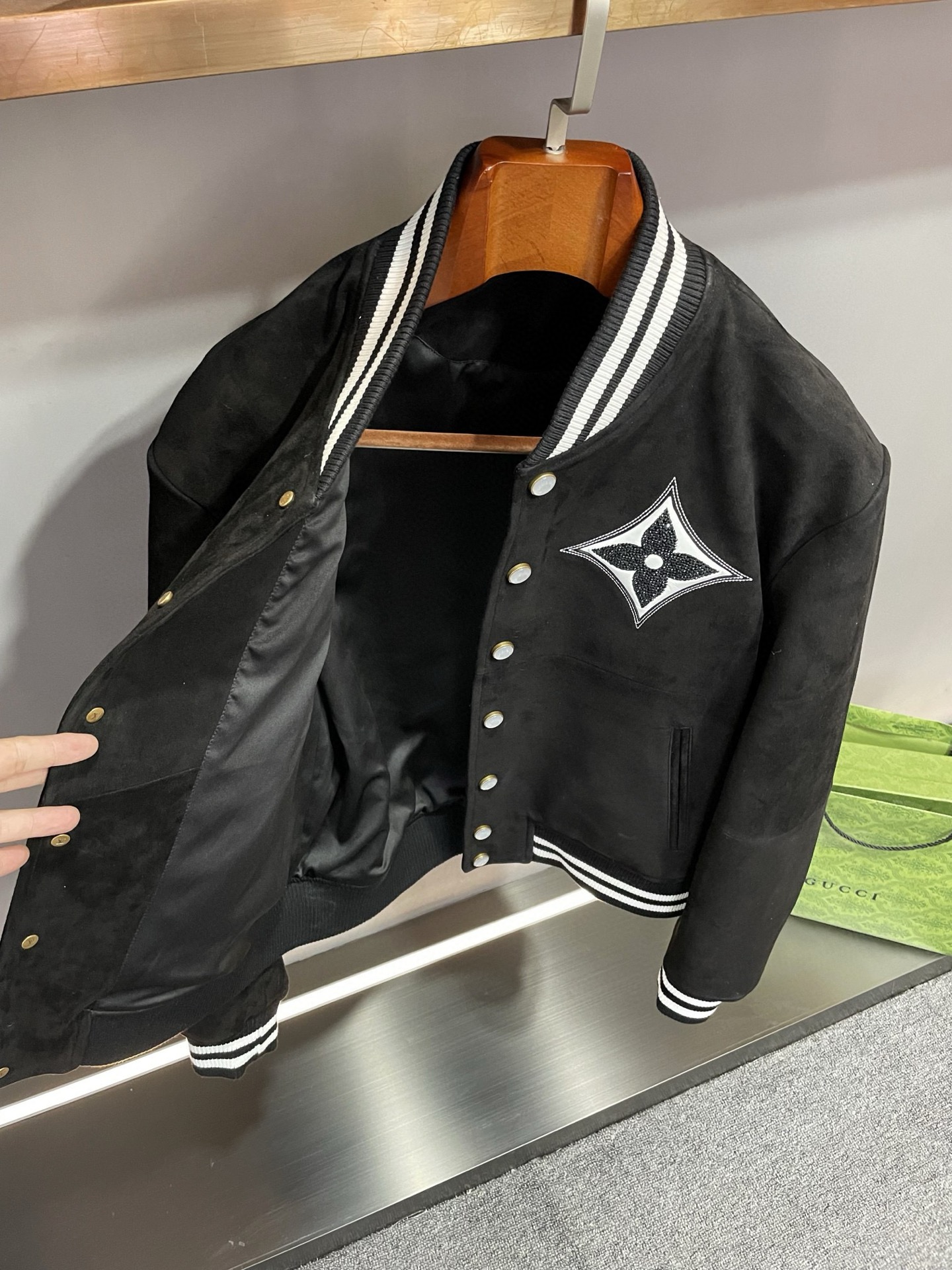 Cheap New Arrivals Louis Vuitton Top quality Leather Jackets For Men in 217459, $420 USD- [IB217459] - Replica Louis Vuitton Thick Jackets For Men