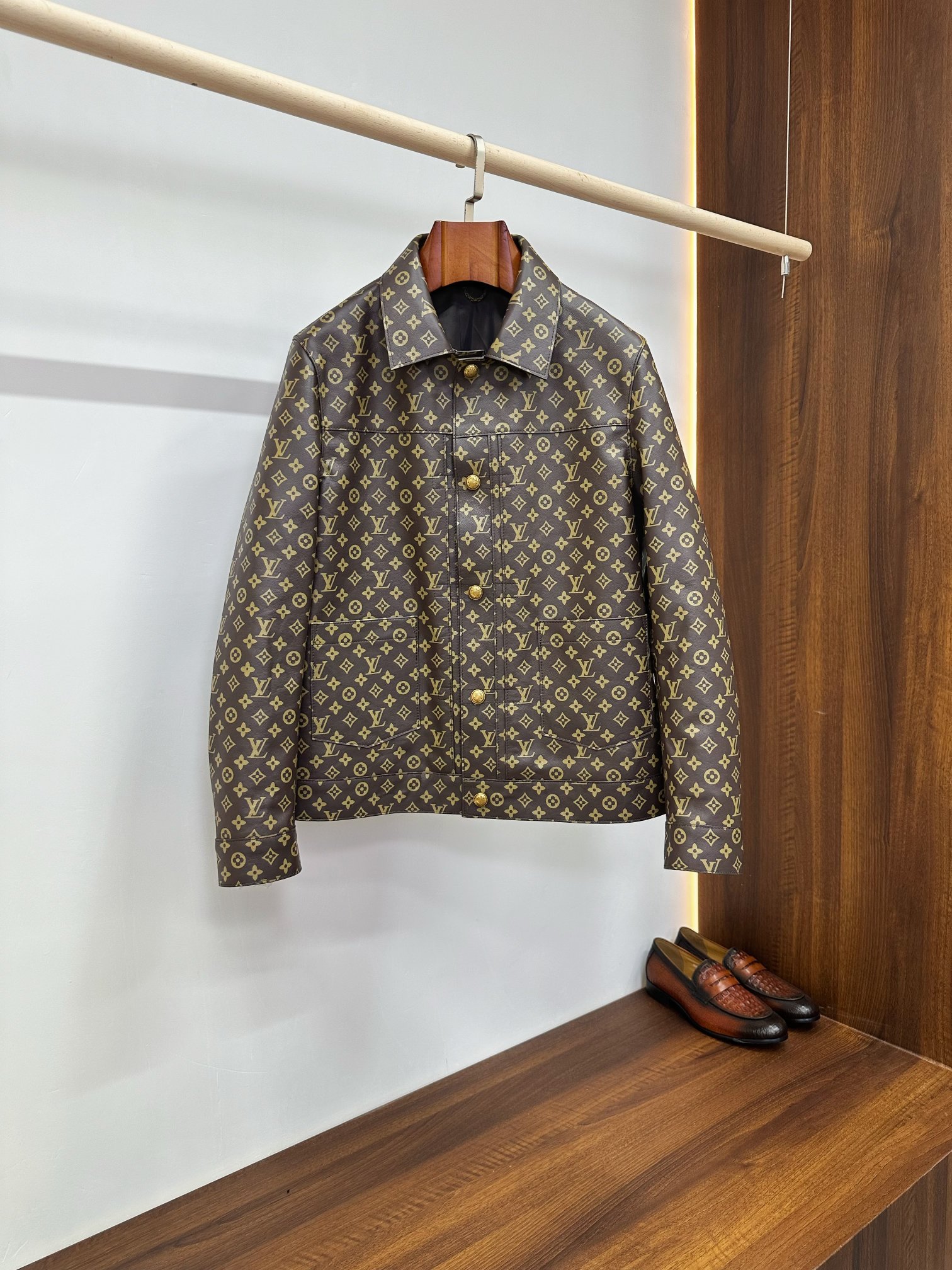 Cheap New Arrivals Louis Vuitton Top quality Leather Jackets For Men in 217464, $450 USD- [IB217464] - Replica Louis Vuitton Thick Jackets For Men