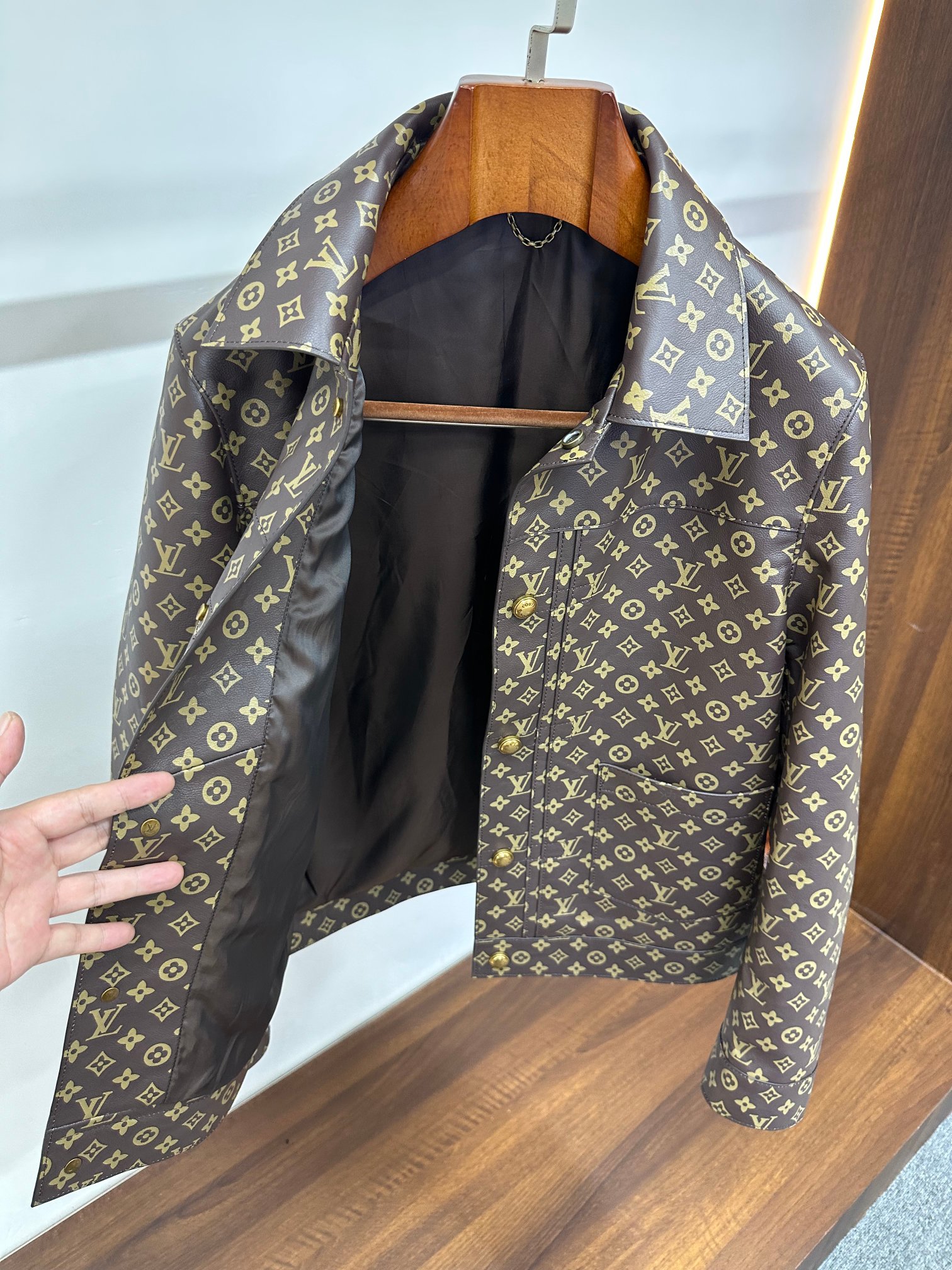 Cheap New Arrivals Louis Vuitton Top quality Leather Jackets For Men in 217464, $450 USD- [IB217464] - Replica Louis Vuitton Thick Jackets For Men