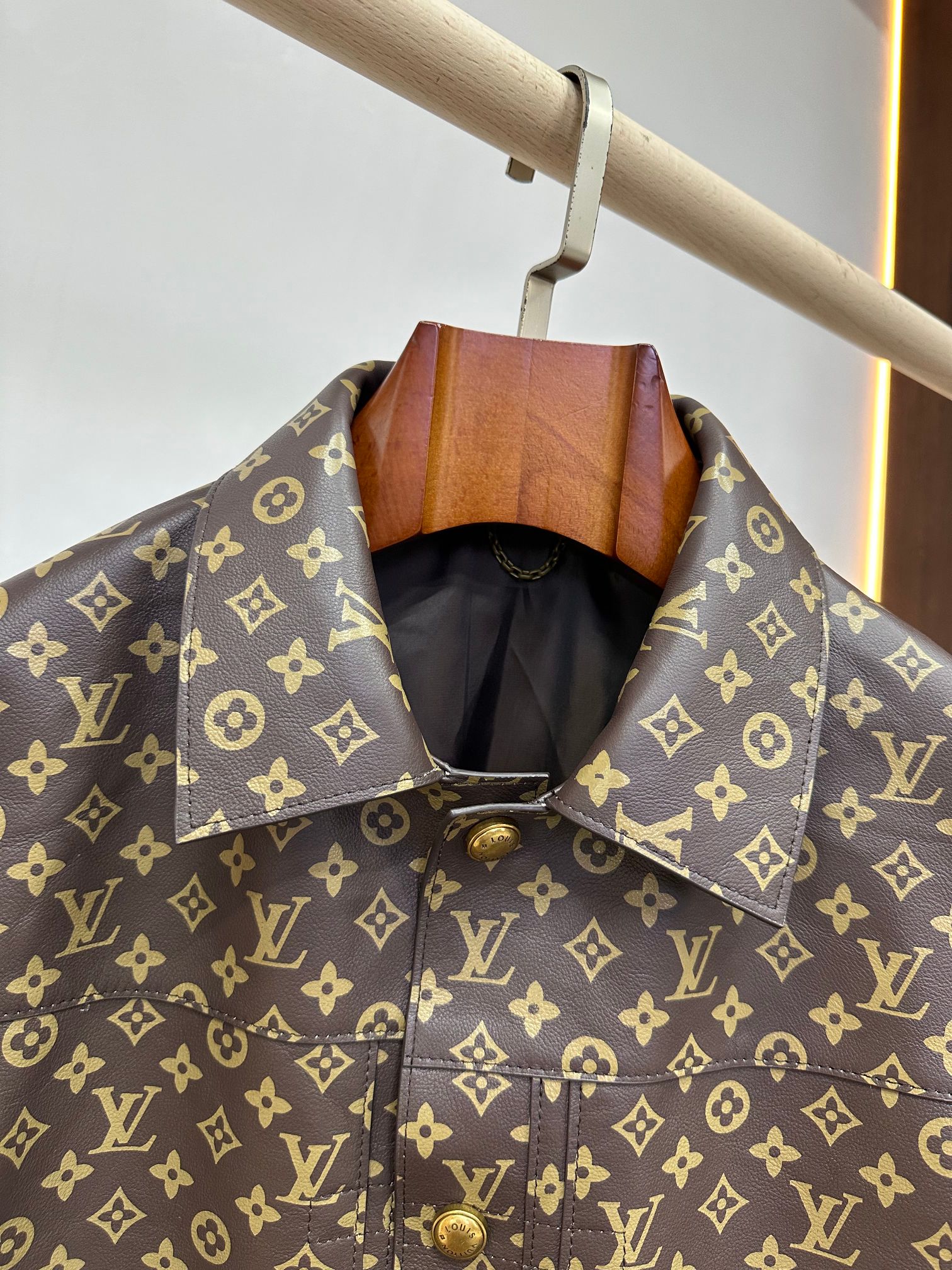 Cheap New Arrivals Louis Vuitton Top quality Leather Jackets For Men in 217464, $450 USD- [IB217464] - Replica Louis Vuitton Thick Jackets For Men