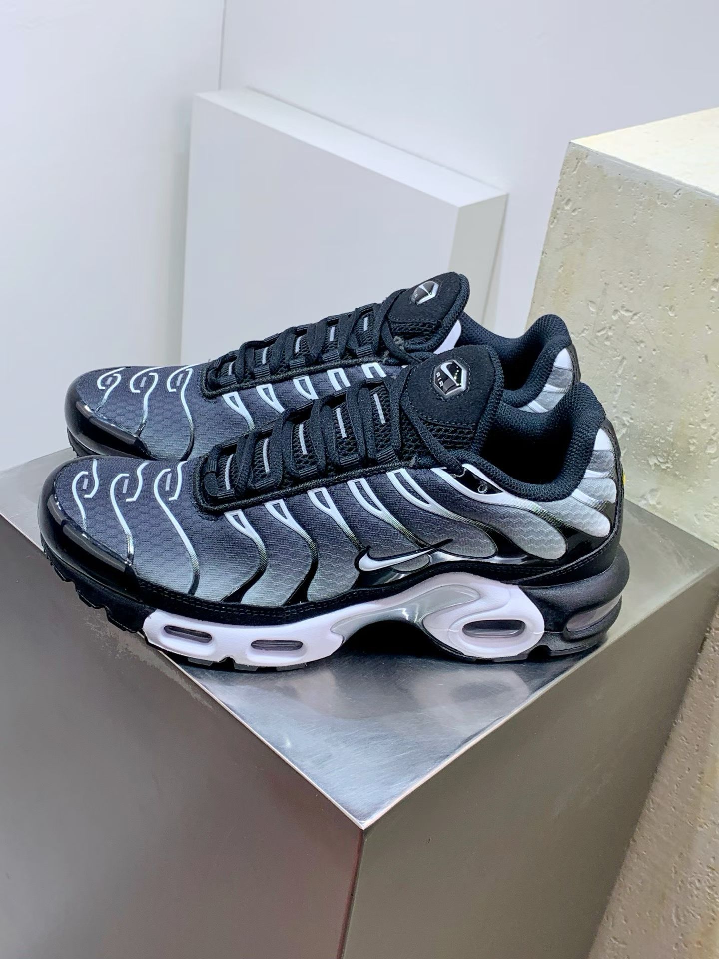 Cheap Nike Vapormax TN Plus Shoes in 217473, $75 USD- [IB217473] - Replica Nike Vapormax TN Plus Shoes for Men