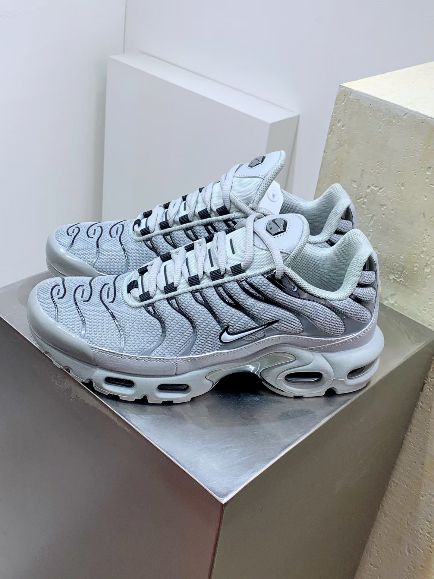 Cheap Nike Vapormax TN Plus Shoes in 217476, $75 USD- [IB217476] - Replica Nike Vapormax TN Plus Shoes for Men