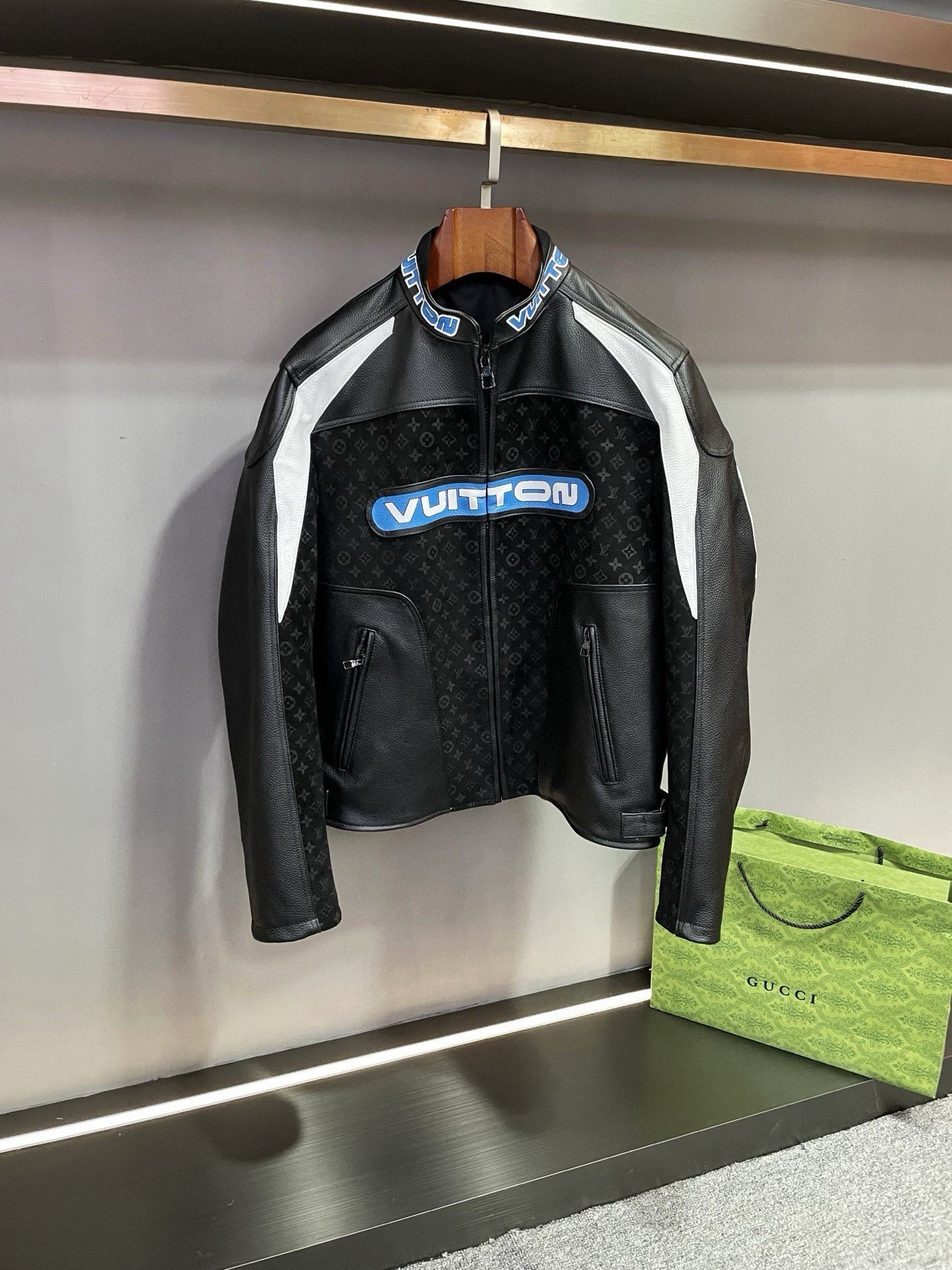 Cheap New Arrivals Louis Vuitton Top quality Leather Jackets For Men in 217498, $450 USD- [IB217498] - Replica Louis Vuitton Thick Jackets For Men