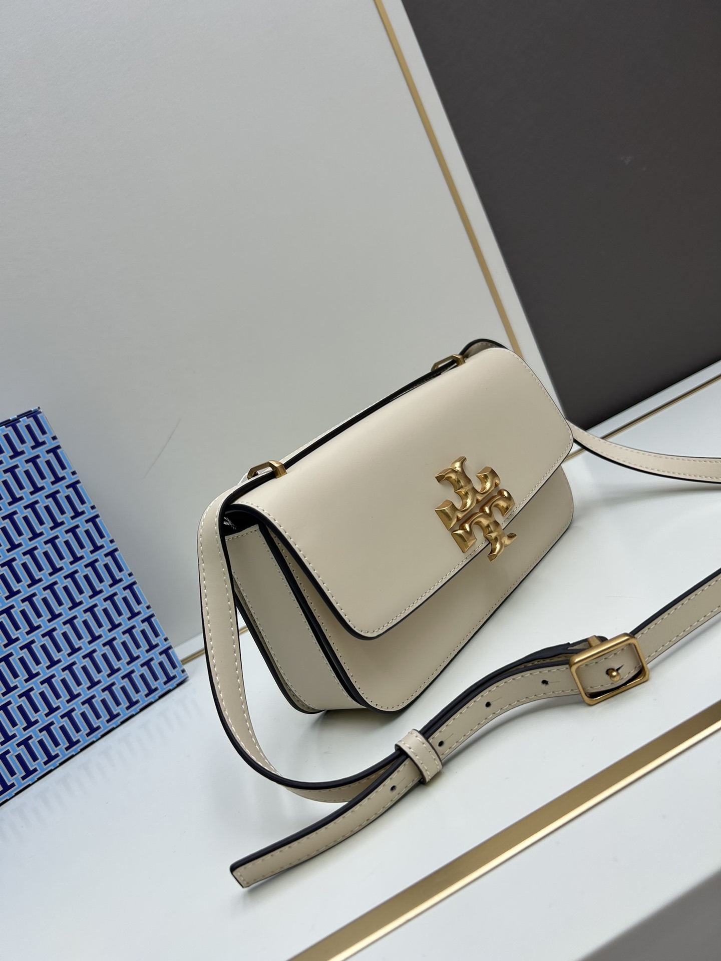 Cheap New Tory Burch high-quality handbag in 217541, $105 USD- [IB217541] - Replica Tory Burch Bags
