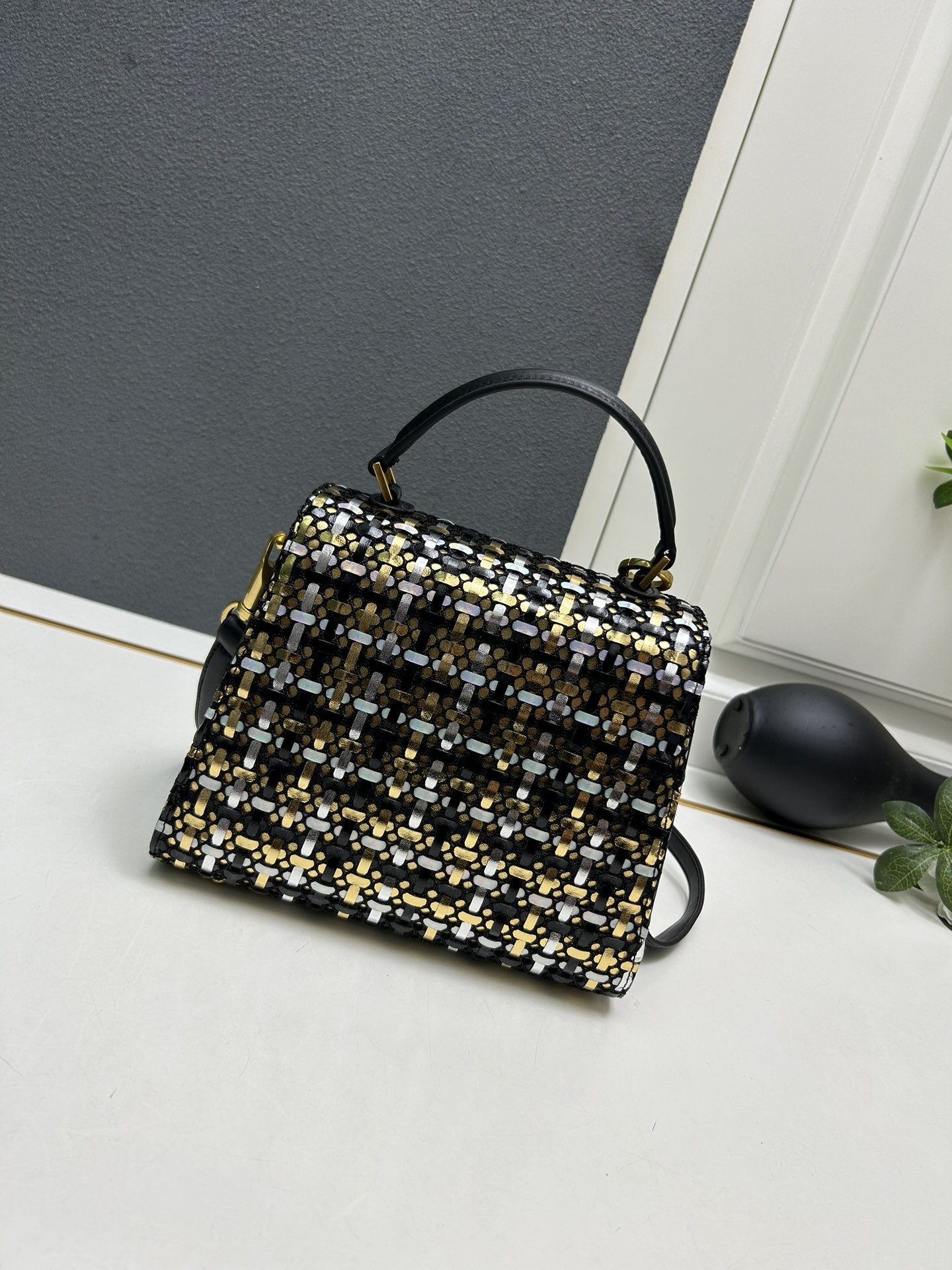 Cheap New Valentino high-quality handbag in 217556, $145 USD- [IB217556] - Replica Valentino AAA quality Handbags