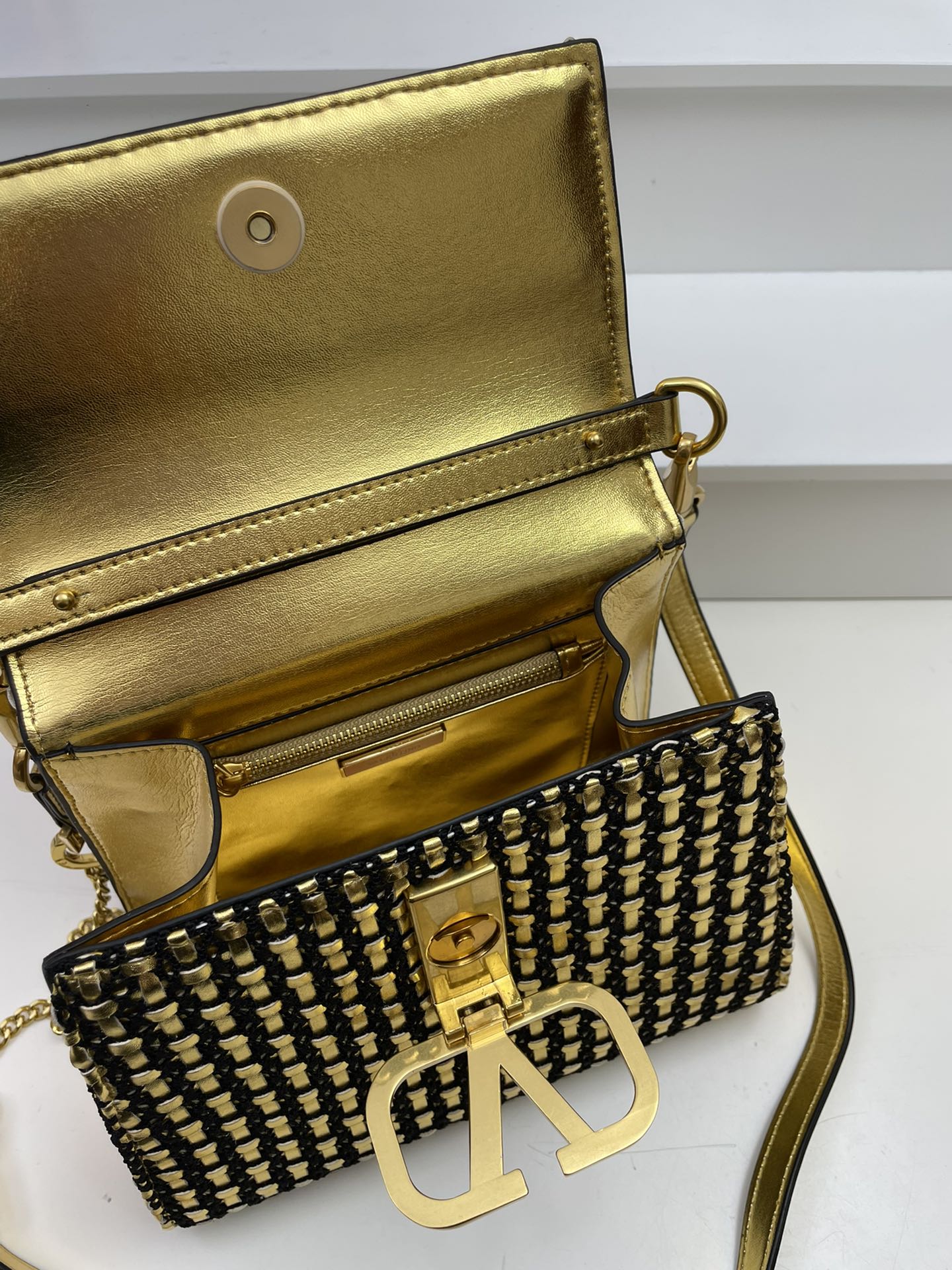 Cheap New Valentino high-quality handbag in 217560, $150 USD- [IB217560] - Replica Valentino AAA quality Handbags