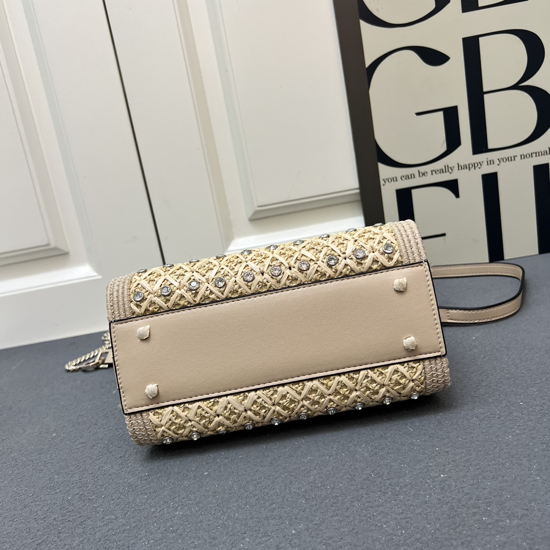 Cheap New Valentino high-quality handbag in 217561, $145 USD- [IB217561] - Replica Valentino AAA quality Handbags