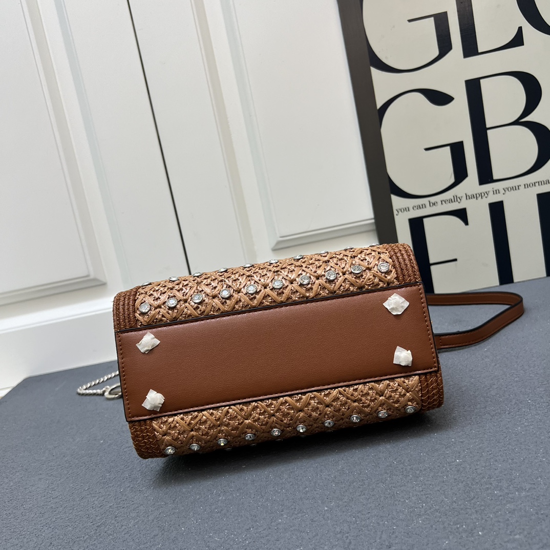 Cheap New Valentino high-quality handbag in 217562, $145 USD- [IB217562] - Replica Valentino AAA quality Handbags