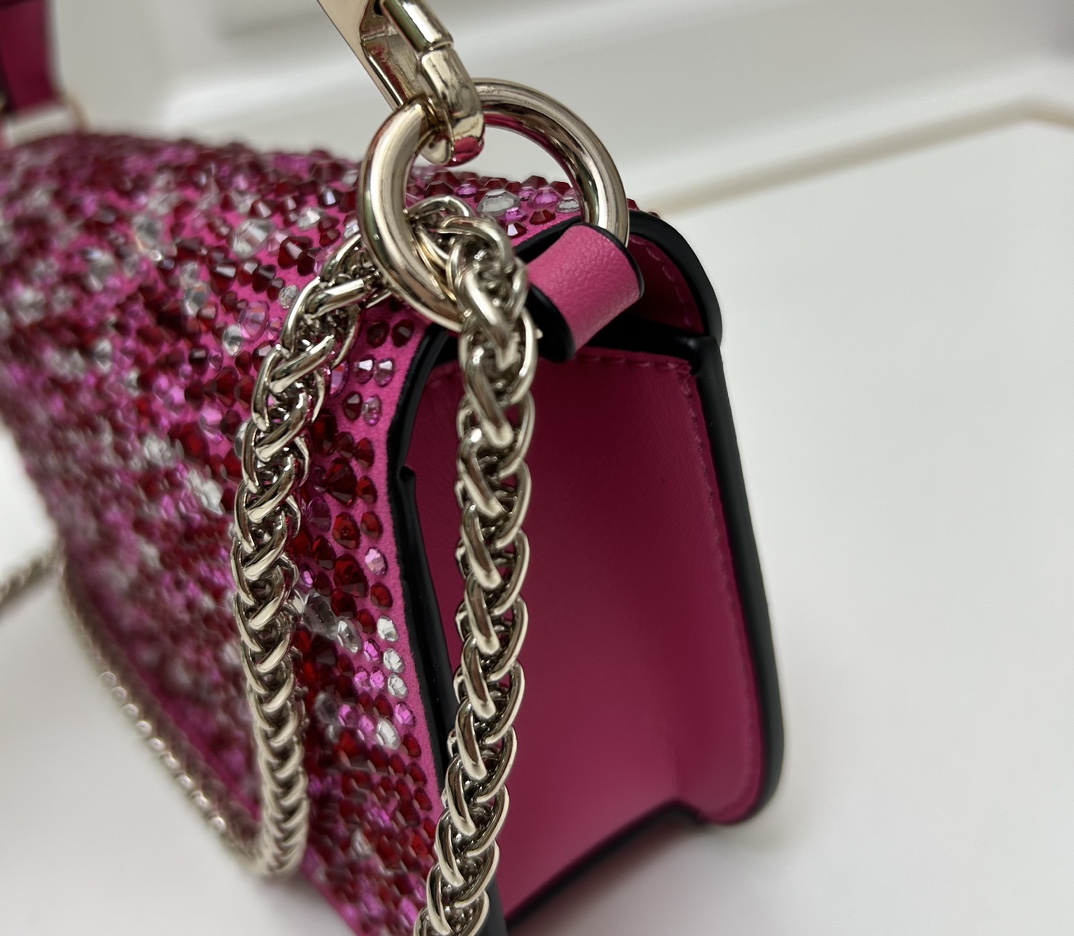 Cheap New Valentino high-quality handbag in 217564, $115 USD- [IB217564] - Replica Valentino AAA quality Handbags
