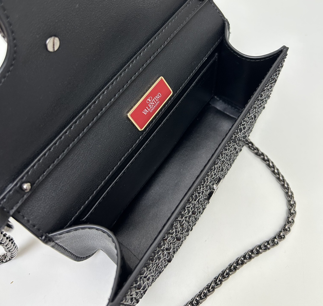 Cheap New Valentino high-quality handbag in 217565, $115 USD- [IB217565] - Replica Valentino AAA quality Handbags