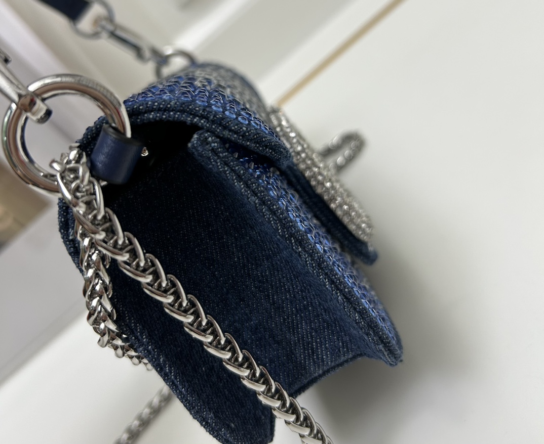 Cheap New Valentino high-quality handbag in 217566, $115 USD- [IB217566] - Replica Valentino AAA quality Handbags