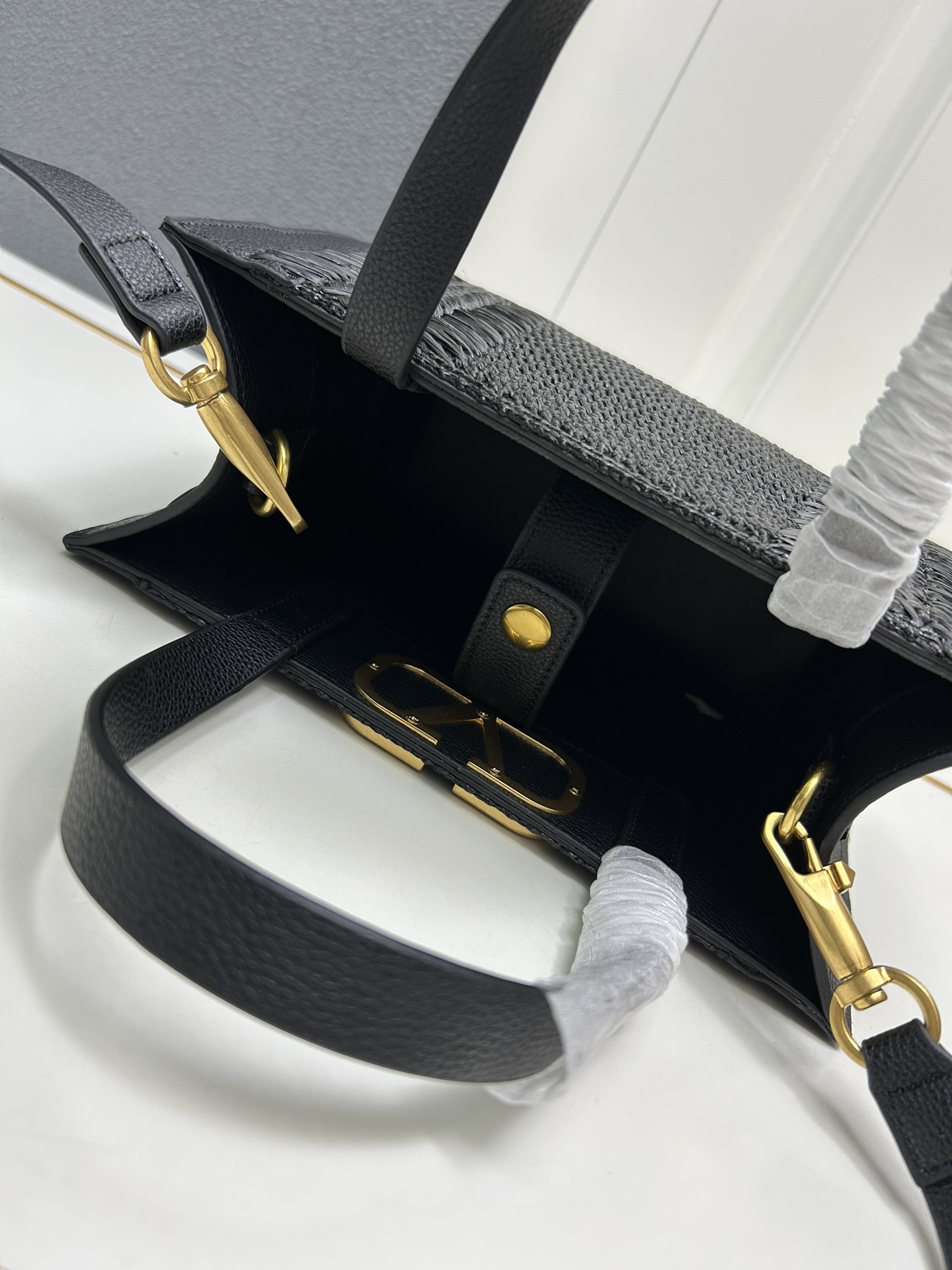 Cheap New Valentino high-quality handbag in 217569, $145 USD- [IB217569] - Replica Valentino AAA quality Handbags