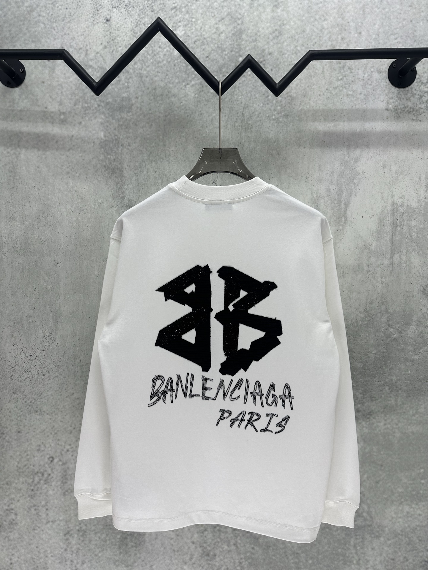 Cheap Balenciaga Long Sleeve T-Shirts in 217859, $30 USD- [IB217859] - Replica Balenciaga Long Sleeve T-Shirts