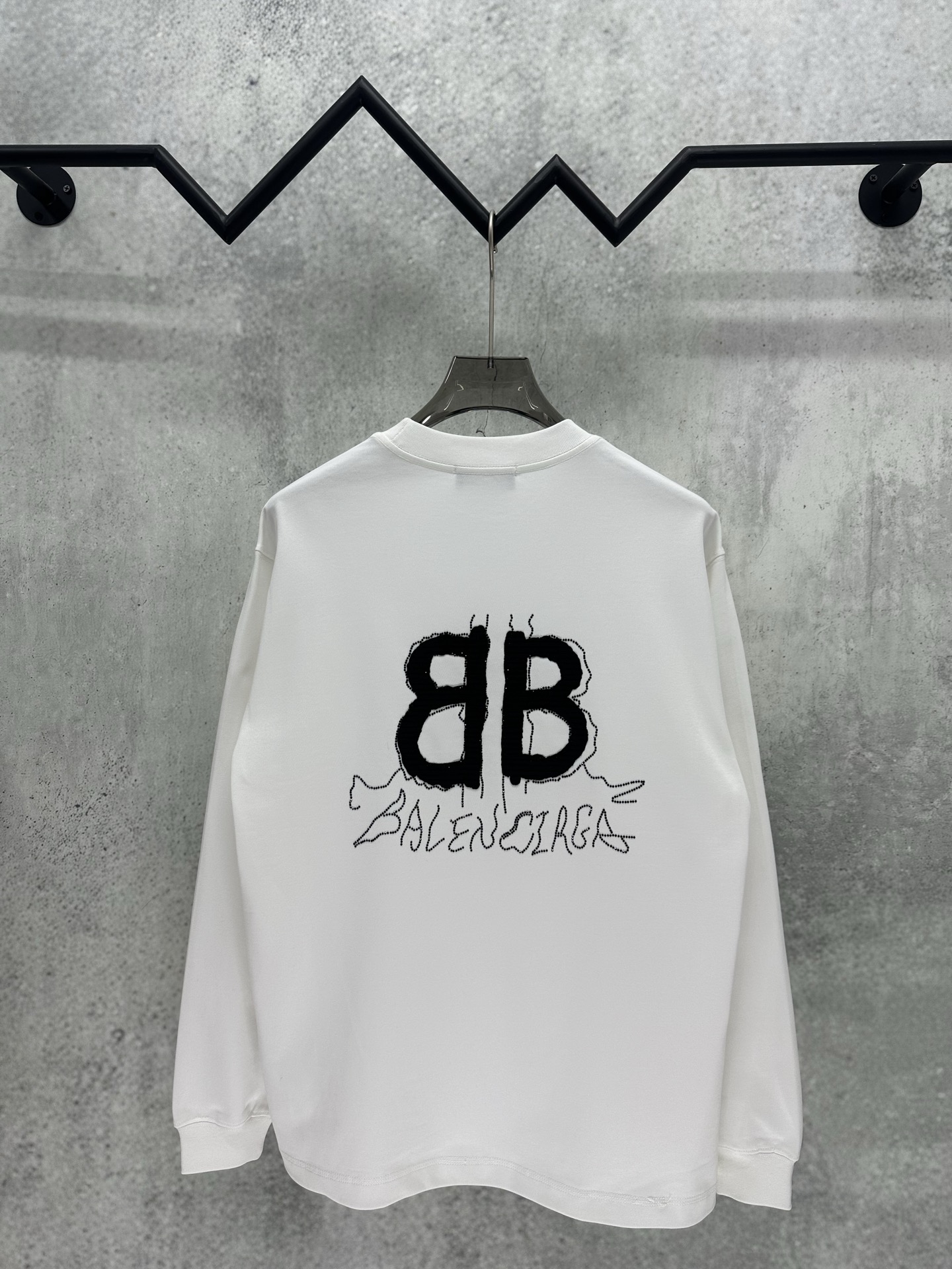 Cheap Balenciaga Long Sleeve T-Shirts in 217865, $30 USD- [IB217865] - Replica Balenciaga Long Sleeve T-Shirts