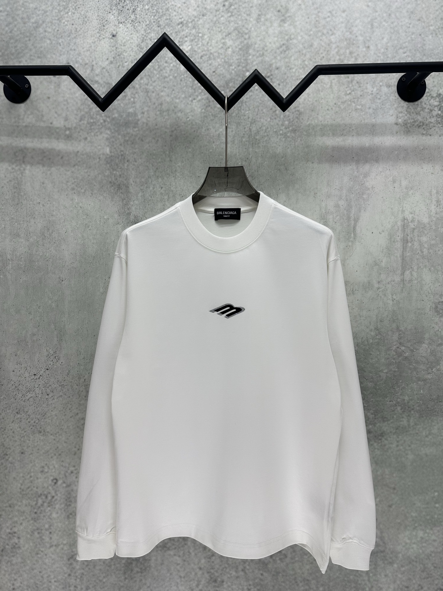 Cheap Balenciaga Long Sleeve T-Shirts in 217867, $30 USD- [IB217867] - Replica Balenciaga Long Sleeve T-Shirts