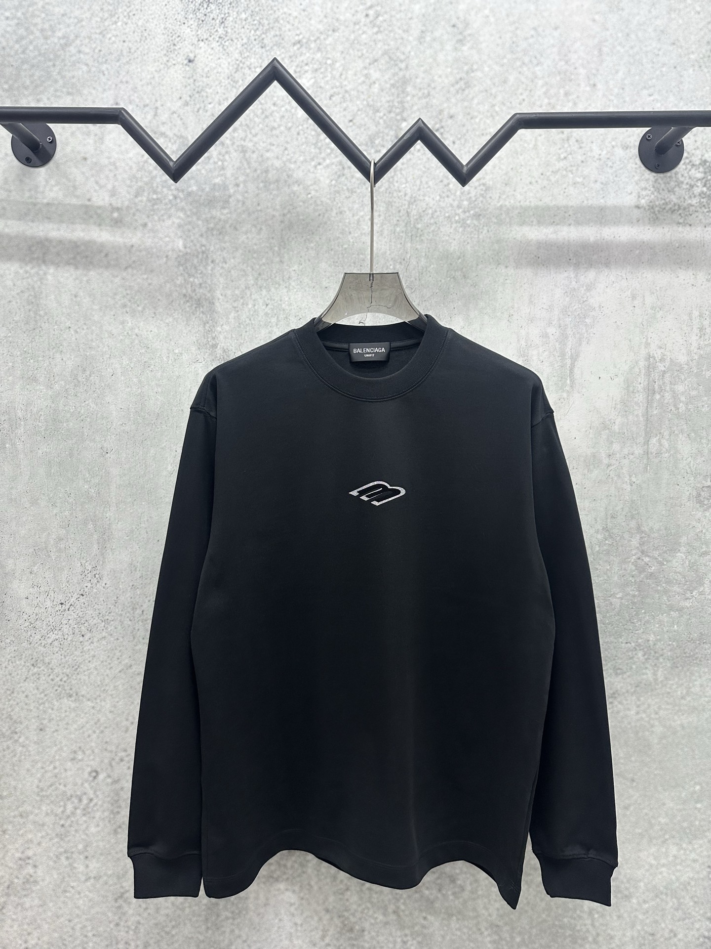 Cheap Balenciaga Long Sleeve T-Shirts in 217868, $30 USD- [IB217868] - Replica Balenciaga Long Sleeve T-Shirts