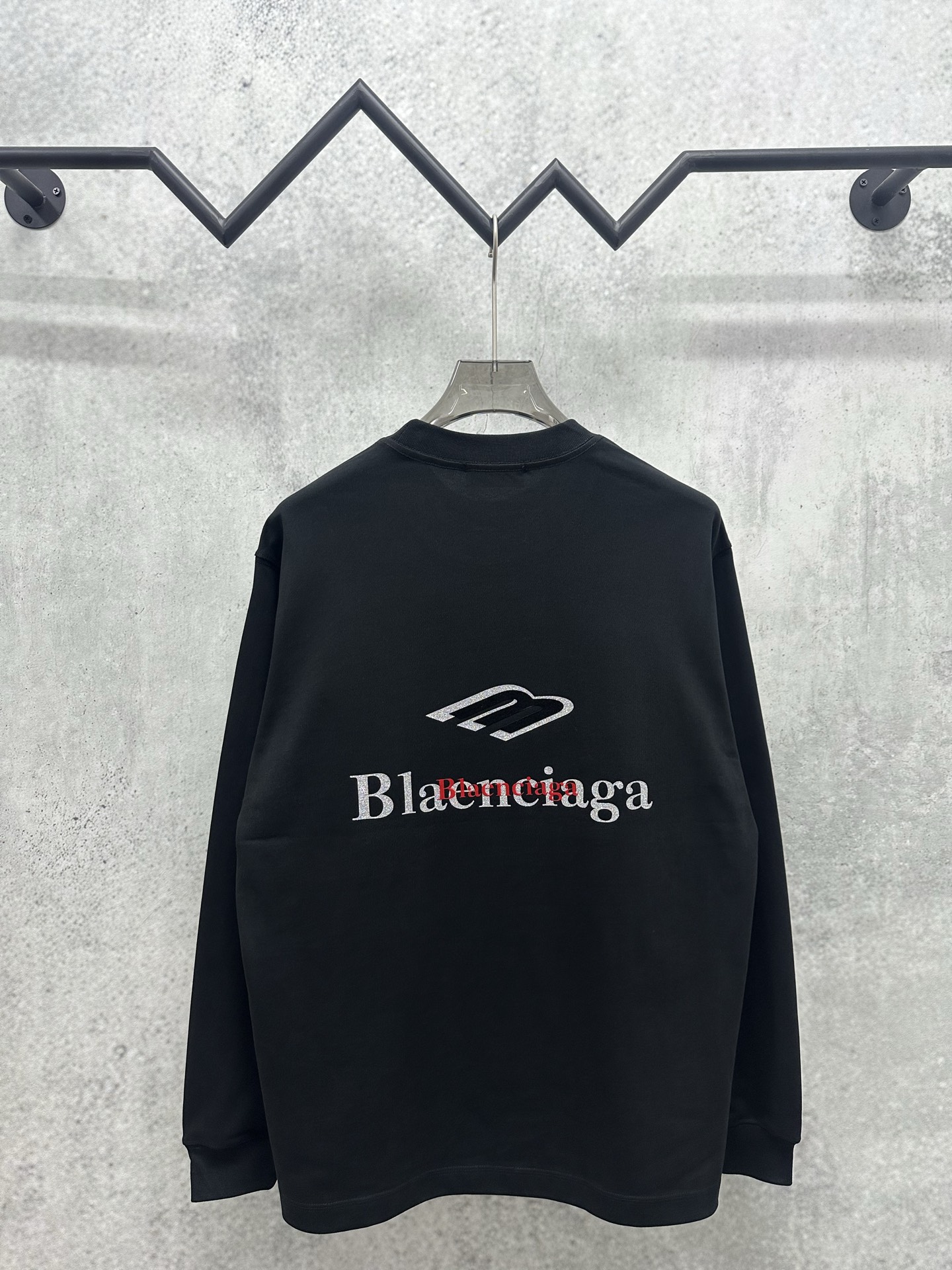 Cheap Balenciaga Long Sleeve T-Shirts in 217868, $30 USD- [IB217868] - Replica Balenciaga Long Sleeve T-Shirts
