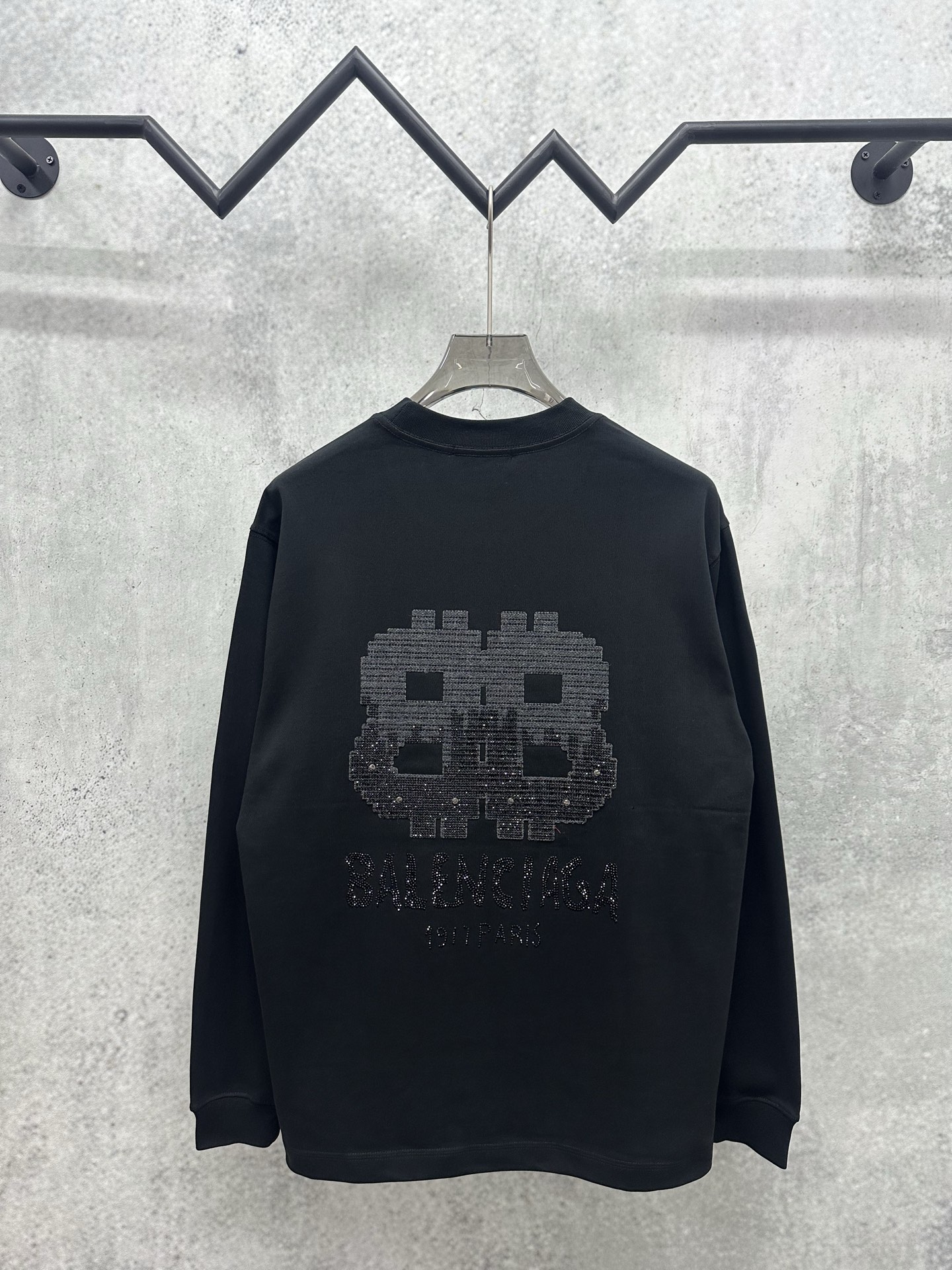 Cheap Balenciaga Long Sleeve T-Shirts in 217870, $30 USD- [IB217870] - Replica Balenciaga Long Sleeve T-Shirts