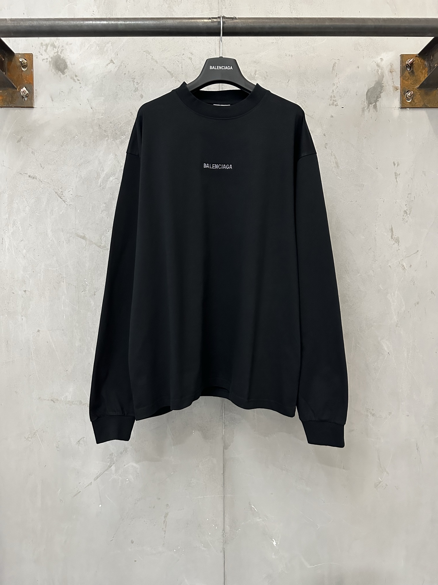 Cheap Balenciaga Long Sleeve T-Shirts in 217876, $30 USD- [IB217876] - Replica Balenciaga Long Sleeve T-Shirts