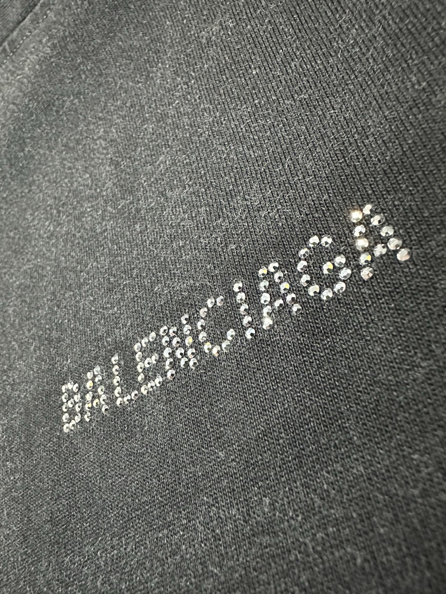 Cheap Balenciaga Long Sleeve T-Shirts in 217878, $30 USD- [IB217878] - Replica Balenciaga Long Sleeve T-Shirts