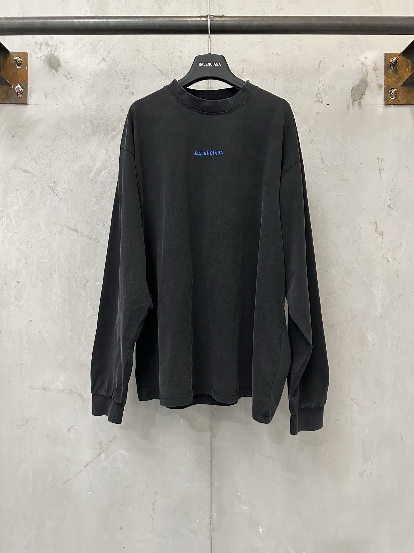 Cheap Balenciaga Long Sleeve T-Shirts in 217879, $30 USD- [IB217879] - Replica Balenciaga Long Sleeve T-Shirts
