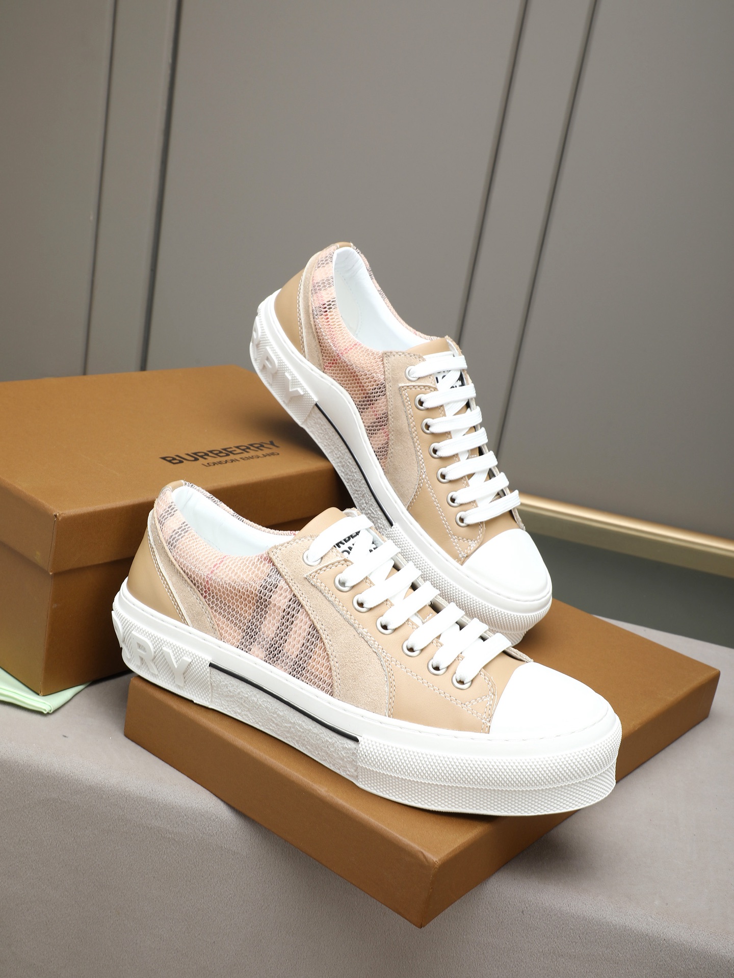Cheap Burberry Sneakers For Men in 217886, $80 USD- [IB217886] - Replica Burberry Sneakers For Men