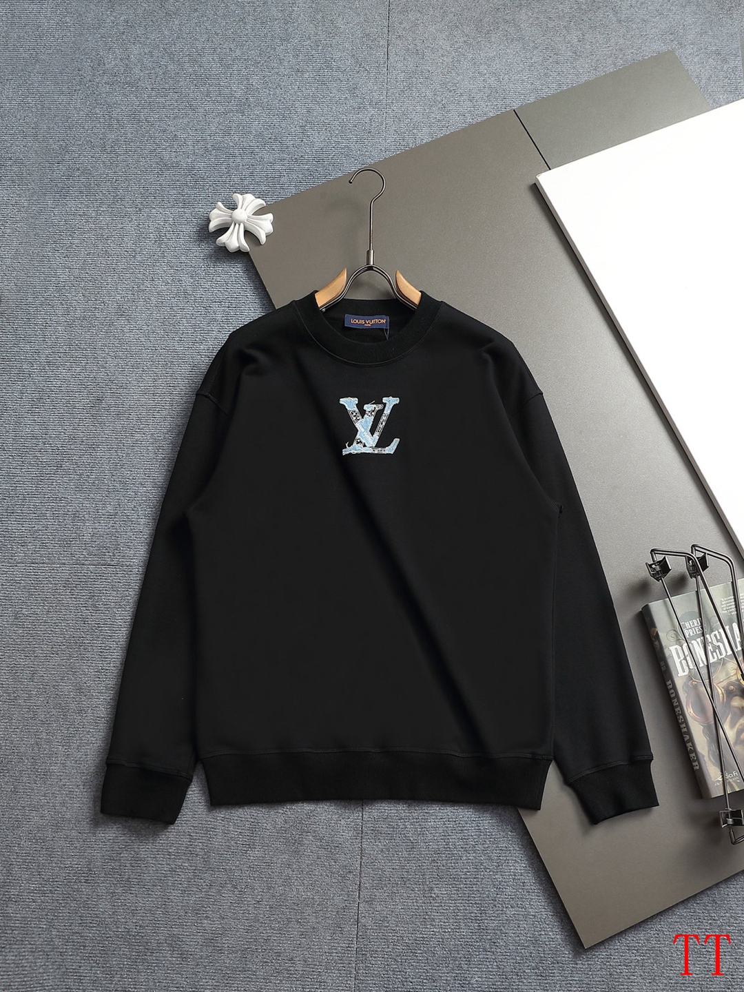 Cheap Louis Vuitton Hoodies in 218093, $60 USD- [IB218093] - Replica Louis Vuitton Hoodies