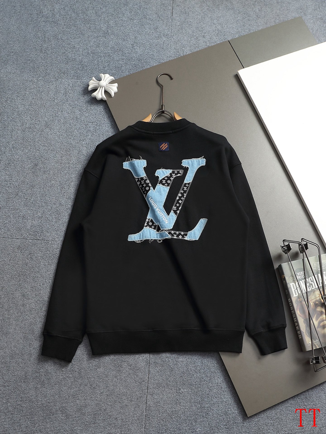 Cheap Louis Vuitton Hoodies in 218093, $60 USD- [IB218093] - Replica Louis Vuitton Hoodies